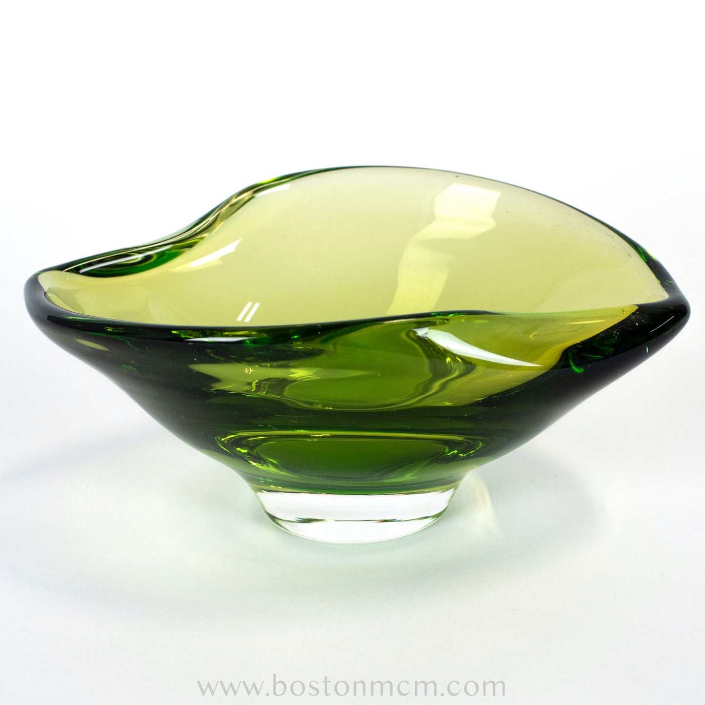 Italian Murano Art Glass Green Bowl, Possibly Sommerso