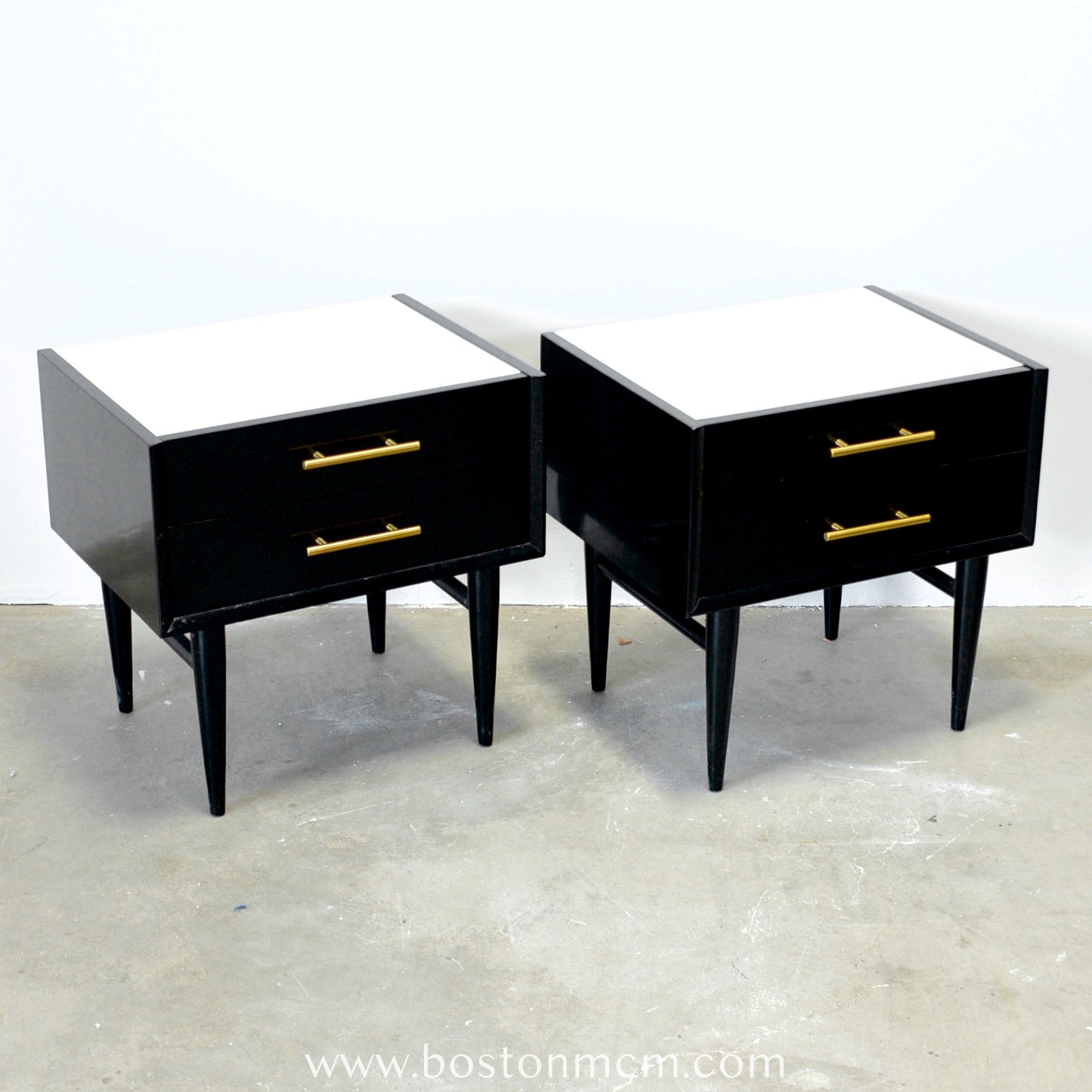 American of Martinsville "Silhouette" Pair of Nightstands - #A912