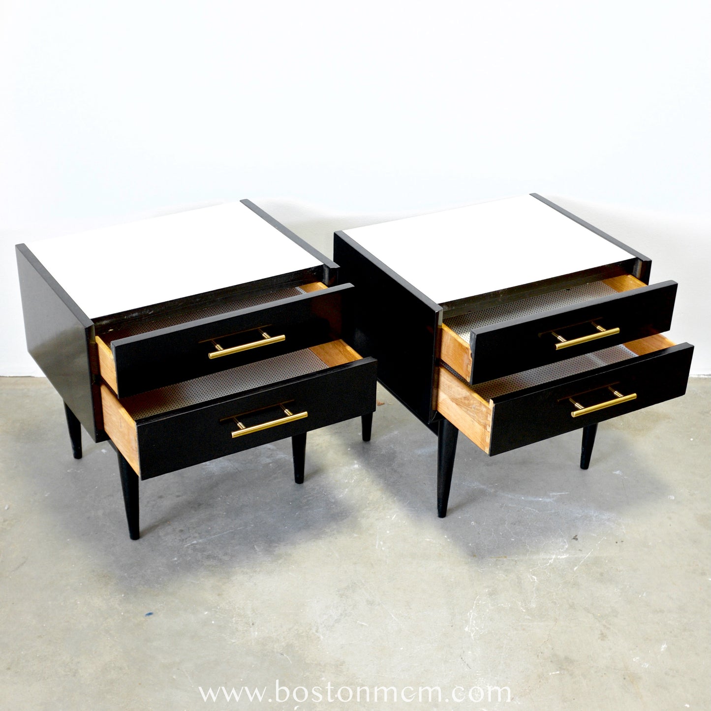 American of Martinsville "Silhouette" Pair of Nightstands - #A912