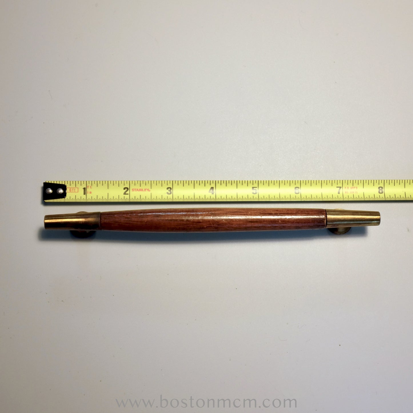American of Martinsville "Accord" Wooden & Metal Handle - #A107