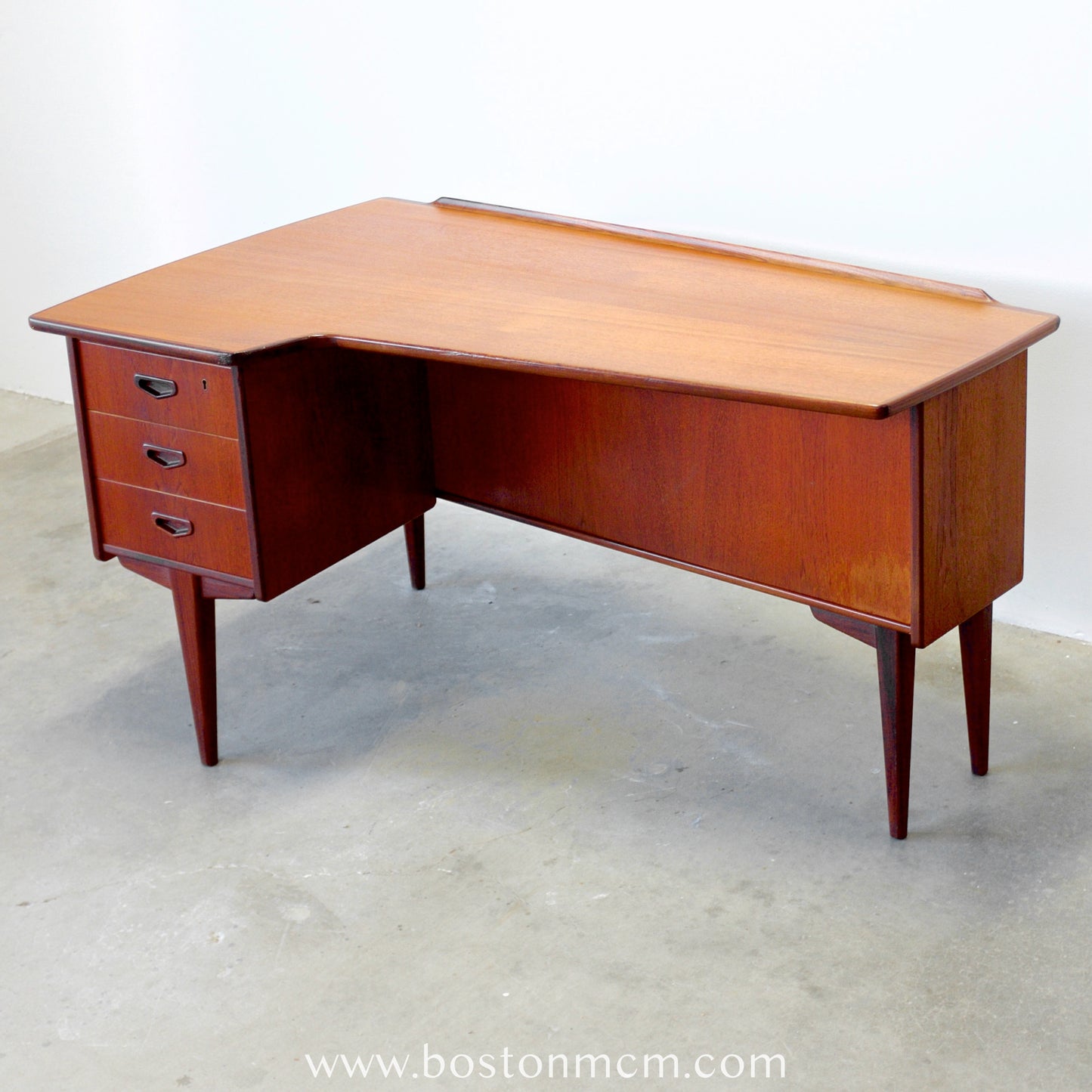 Lelångs Möbelfabrik Swedish Teak Boomerang Desk - #A1518- Designed by Goren Strand