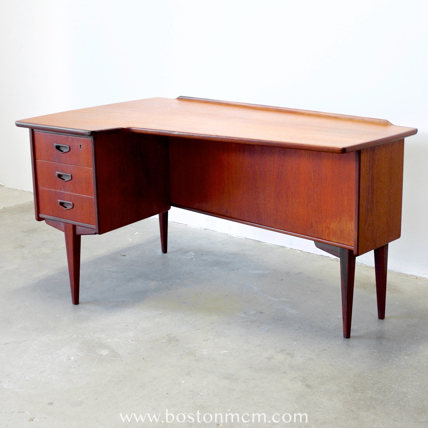 Lelångs Möbelfabrik Swedish Teak Boomerang Desk - #A1518- Designed by Goren Strand