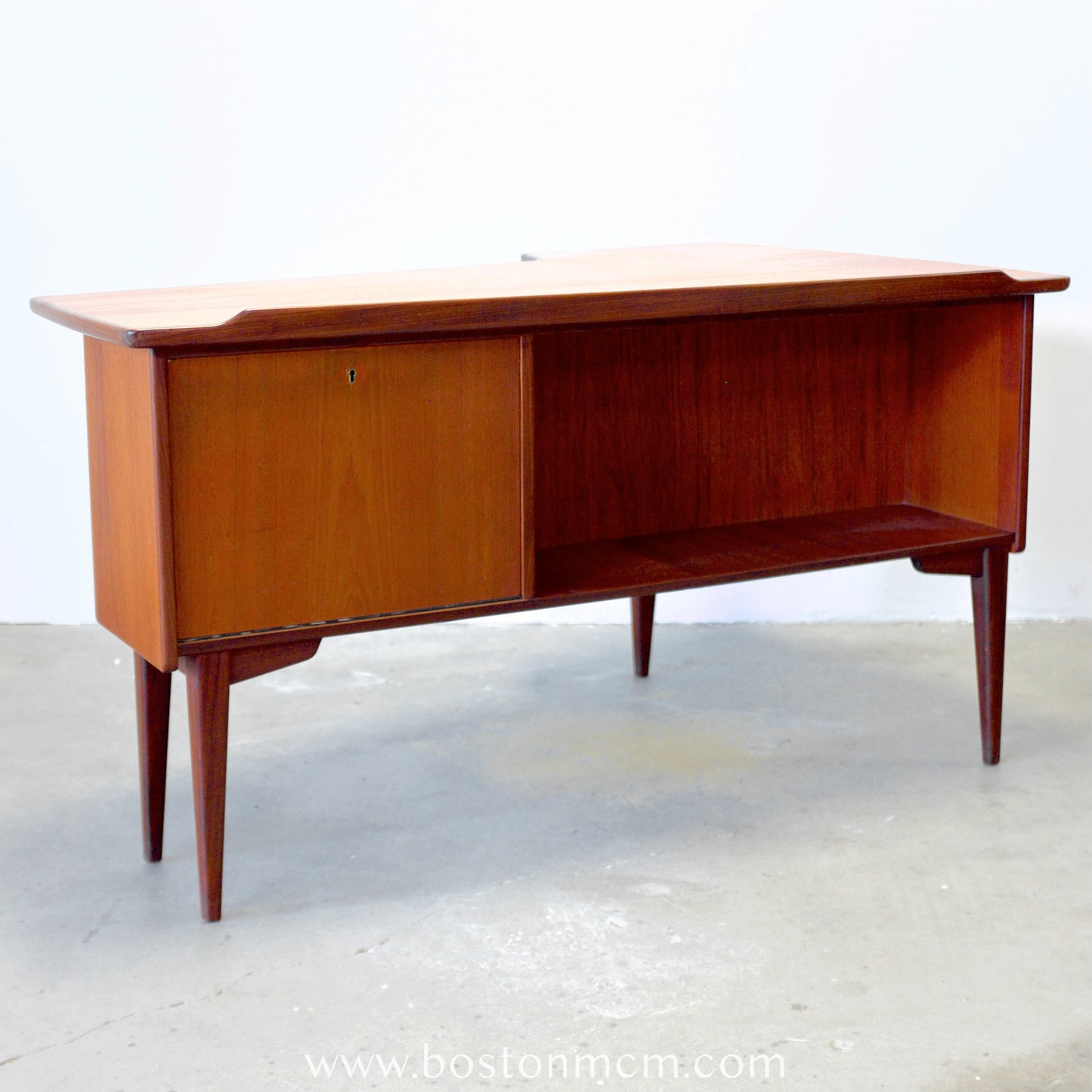 Lelångs Möbelfabrik Swedish Teak Boomerang Desk - #A1518- Designed by Goren Strand