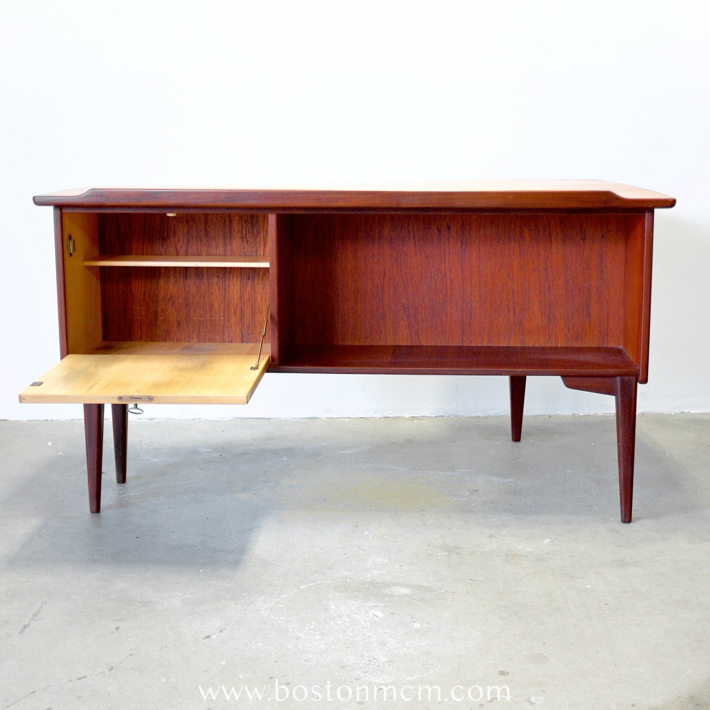 Lelångs Möbelfabrik Swedish Teak Boomerang Desk - #A1518- Designed by Goren Strand