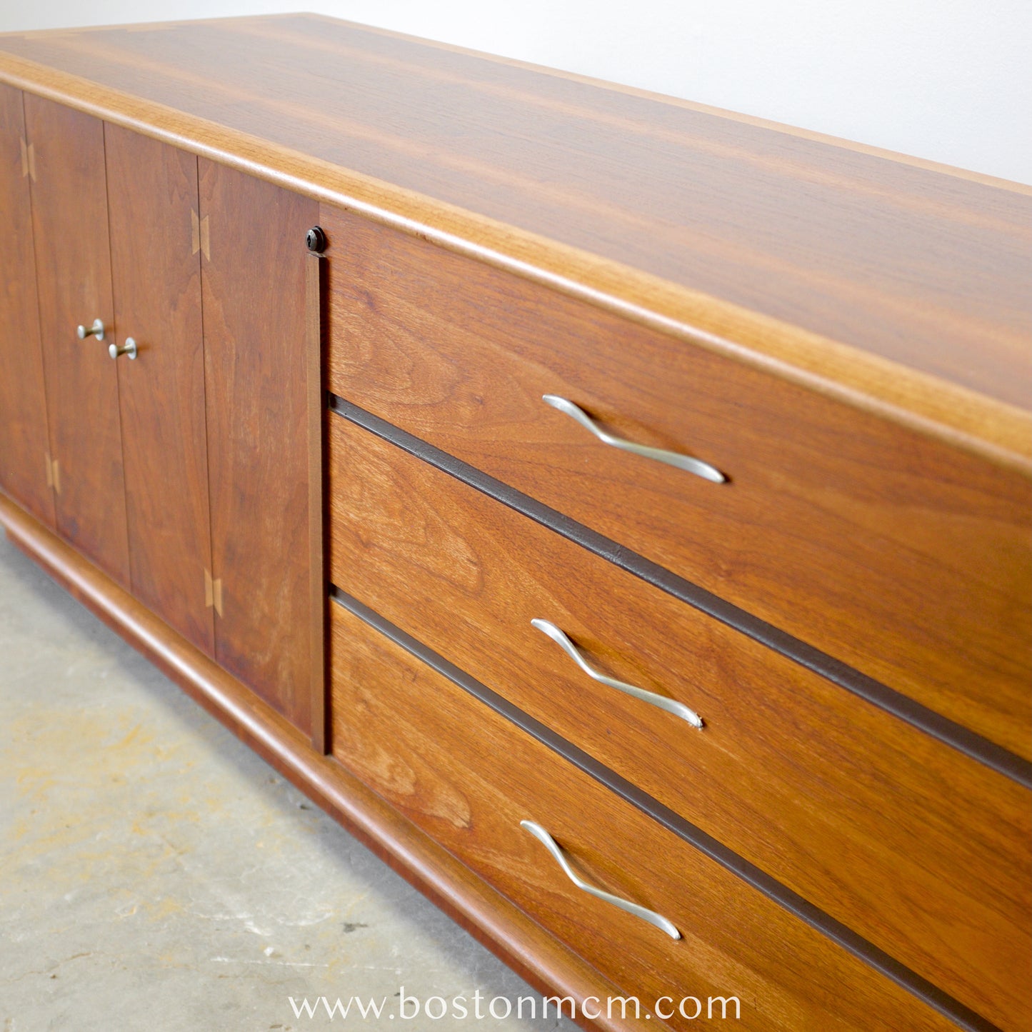 Lane “Acclaim” Cedar Blanket Chest - #A1709