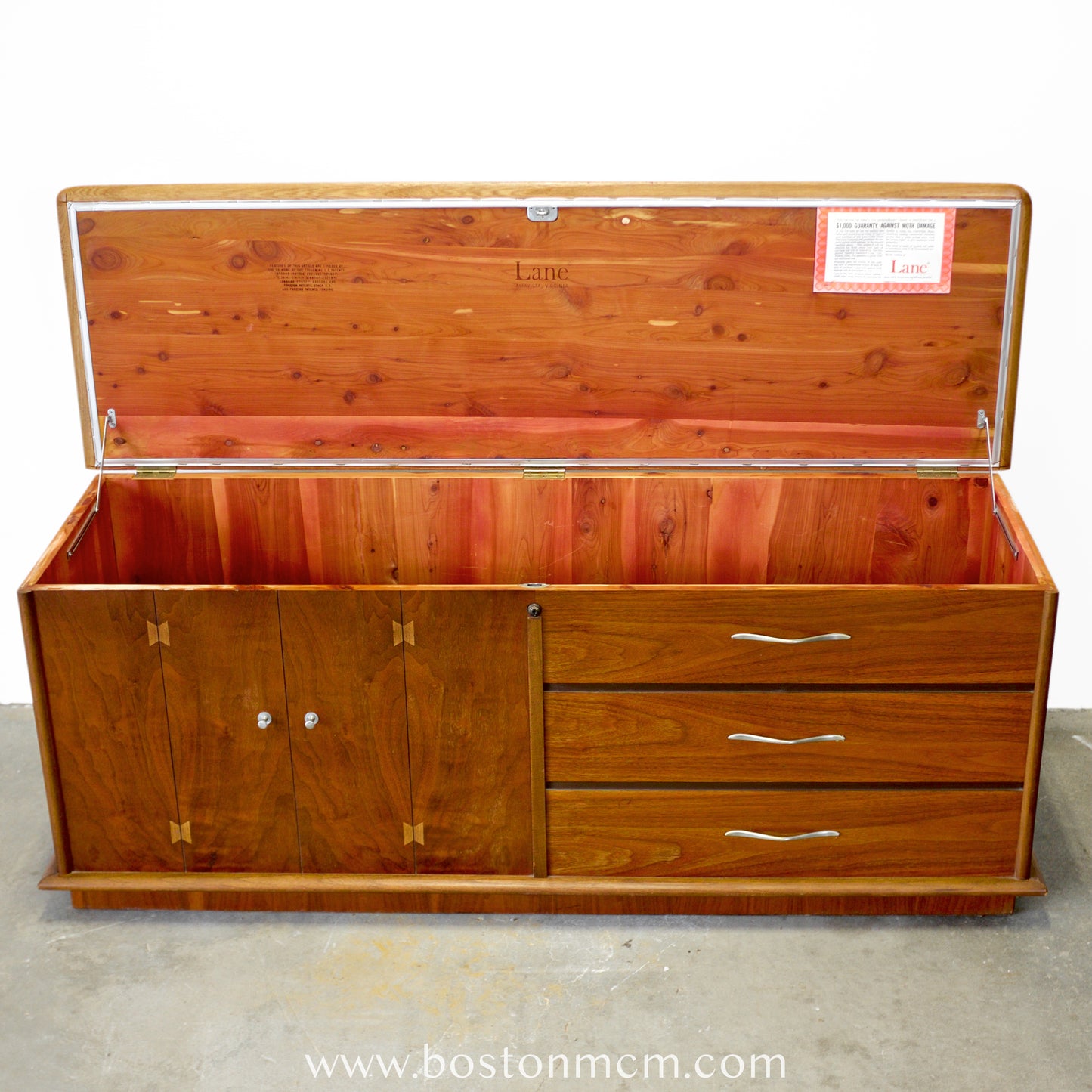 Lane “Acclaim” Cedar Blanket Chest - #A1709
