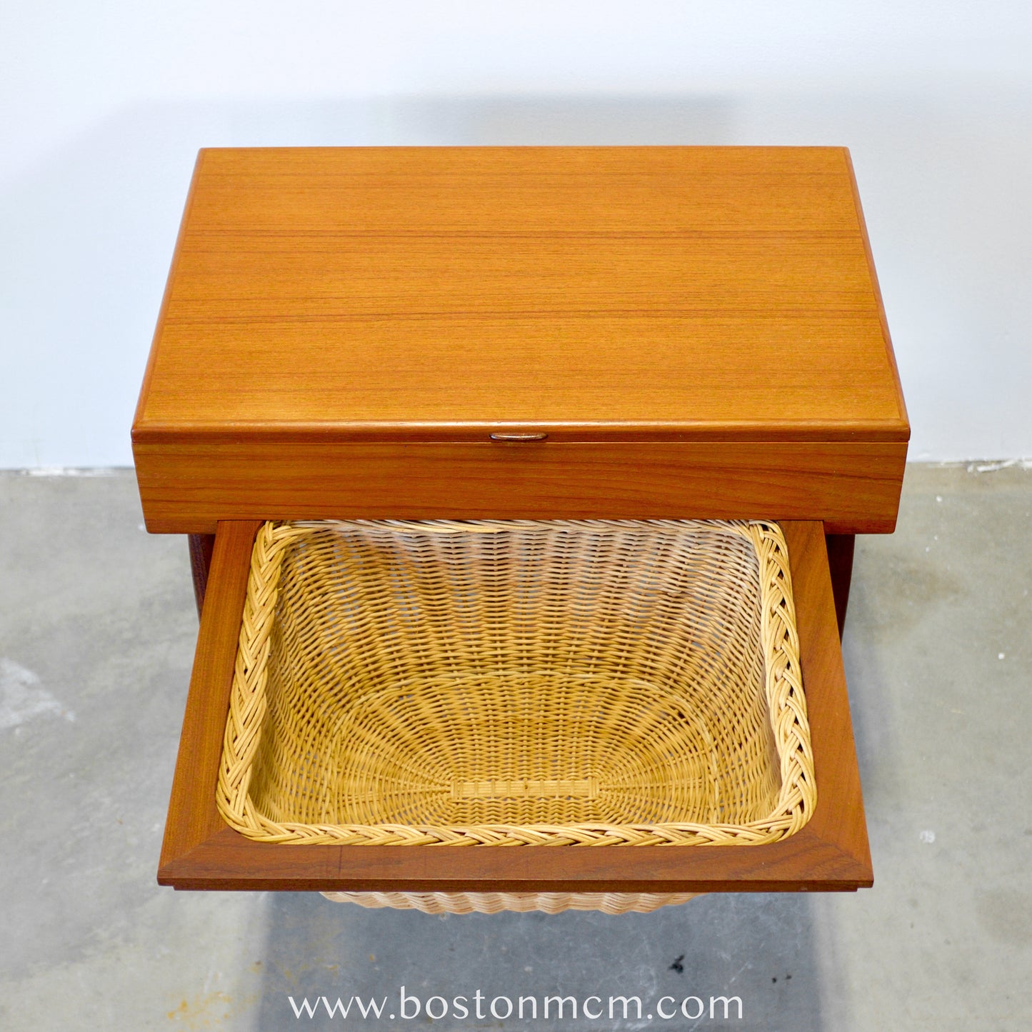 FDB Møbler Model #R101 Sewing Table Designed by Ejvind A. Johansson - #A1805