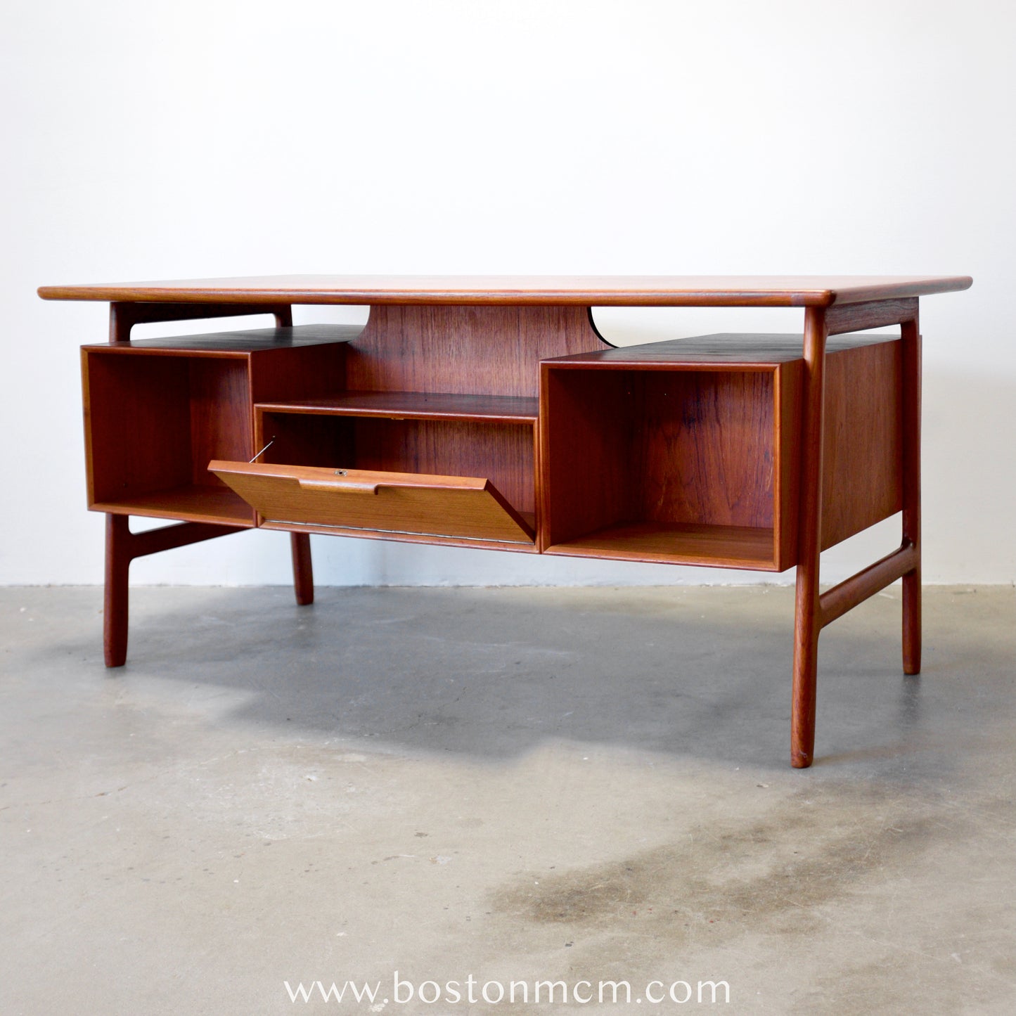 Omann Jun. Møbelfabrik Desk Model 75 Designed by Gunni Omann - #A1523