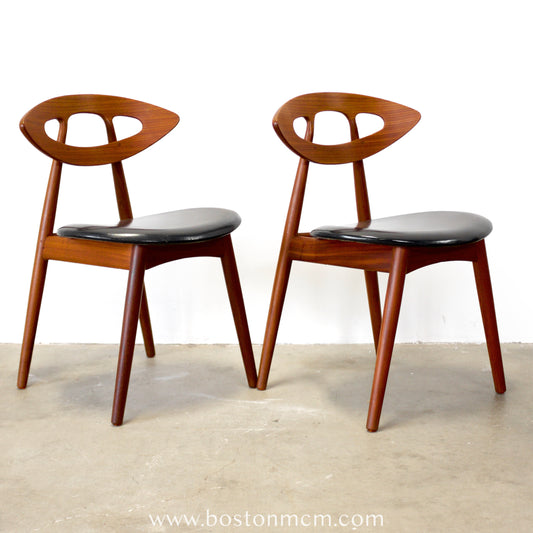 Ivan Gern Møbelfabrik Pair of Model #84 "Eye" Chairs Designed by Ejvind A. Johannson - #A2250