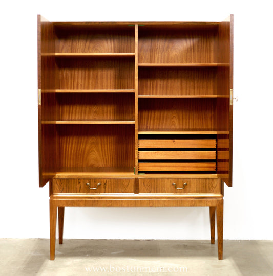 O. Bank Larsens Møbelfabrik Cutlery Cabinet / Highboard / Tall Sideboard - #A1704