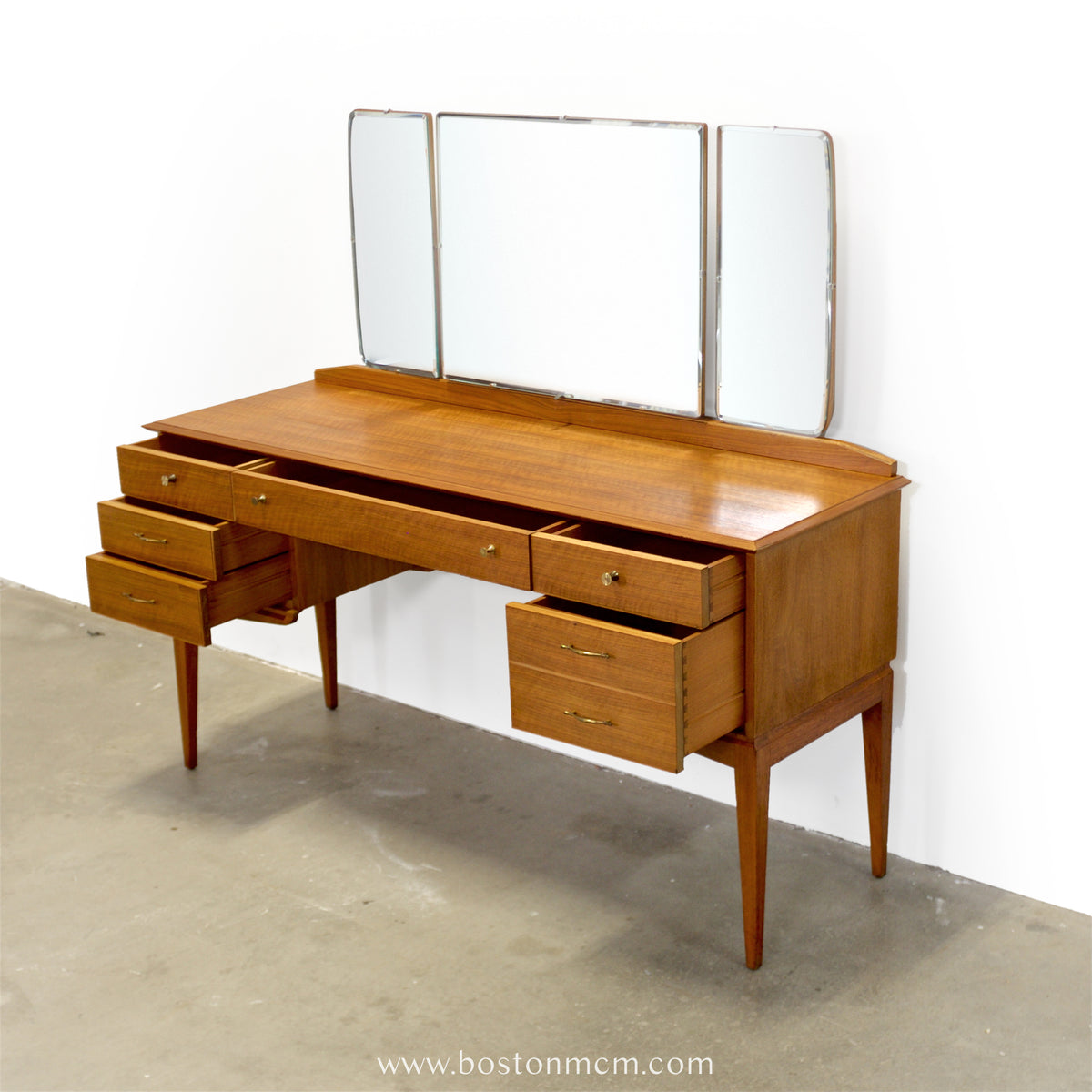 Alfred Cox, Ltd. Walnut Vanity with Triptych Mirror - #A2332