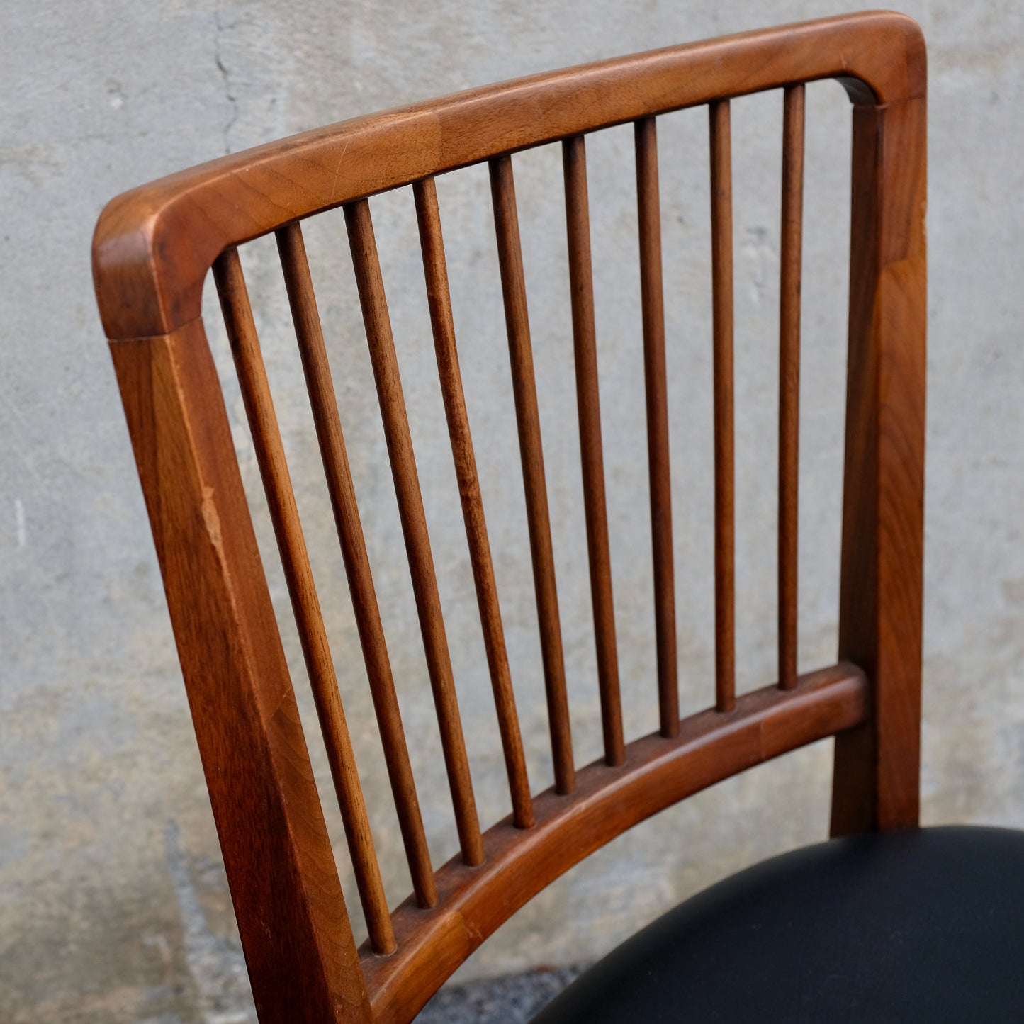 American of Martinsville "Dania" Pair of Dining Chairs