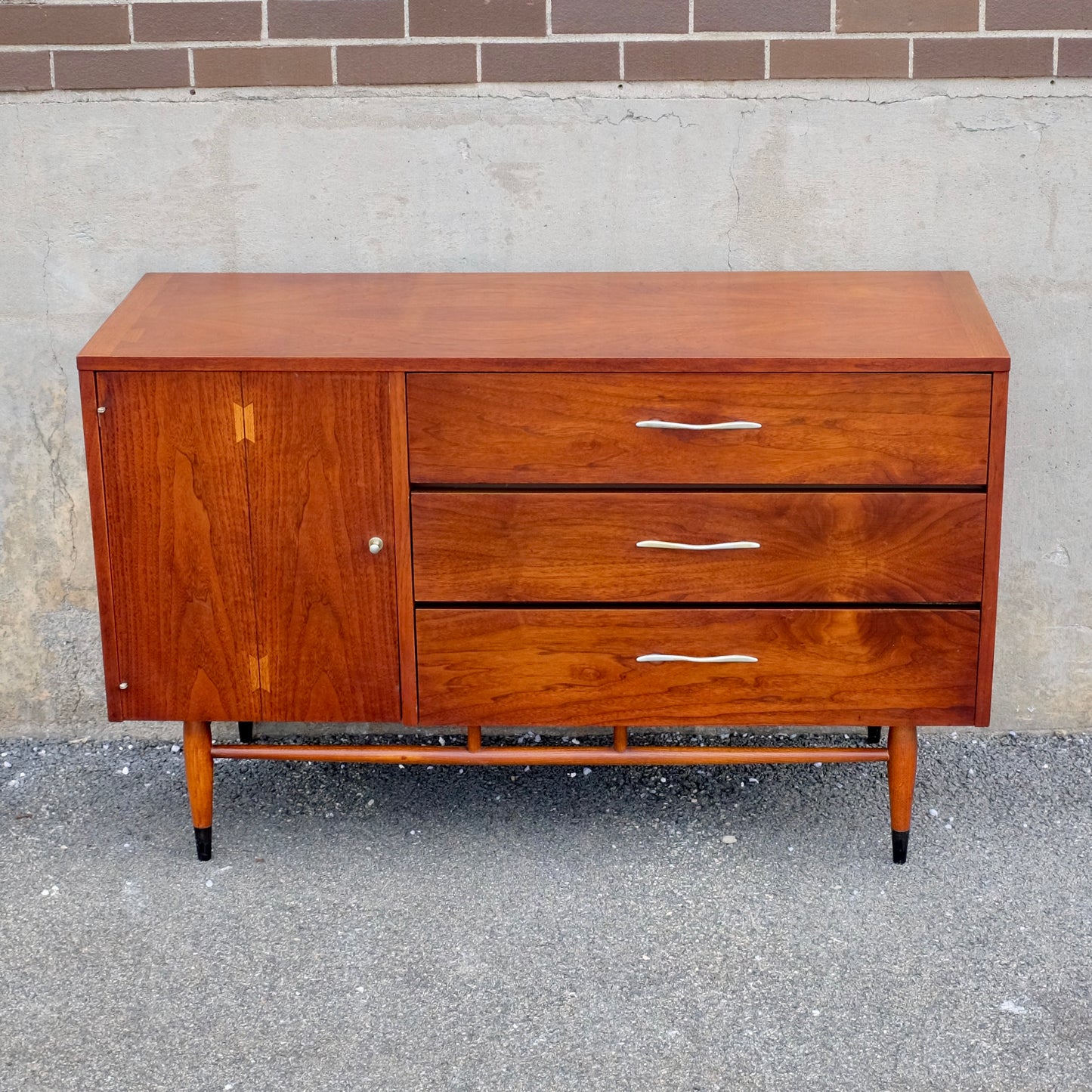 Lane Furniture "Acclaim" Walnut Credenza