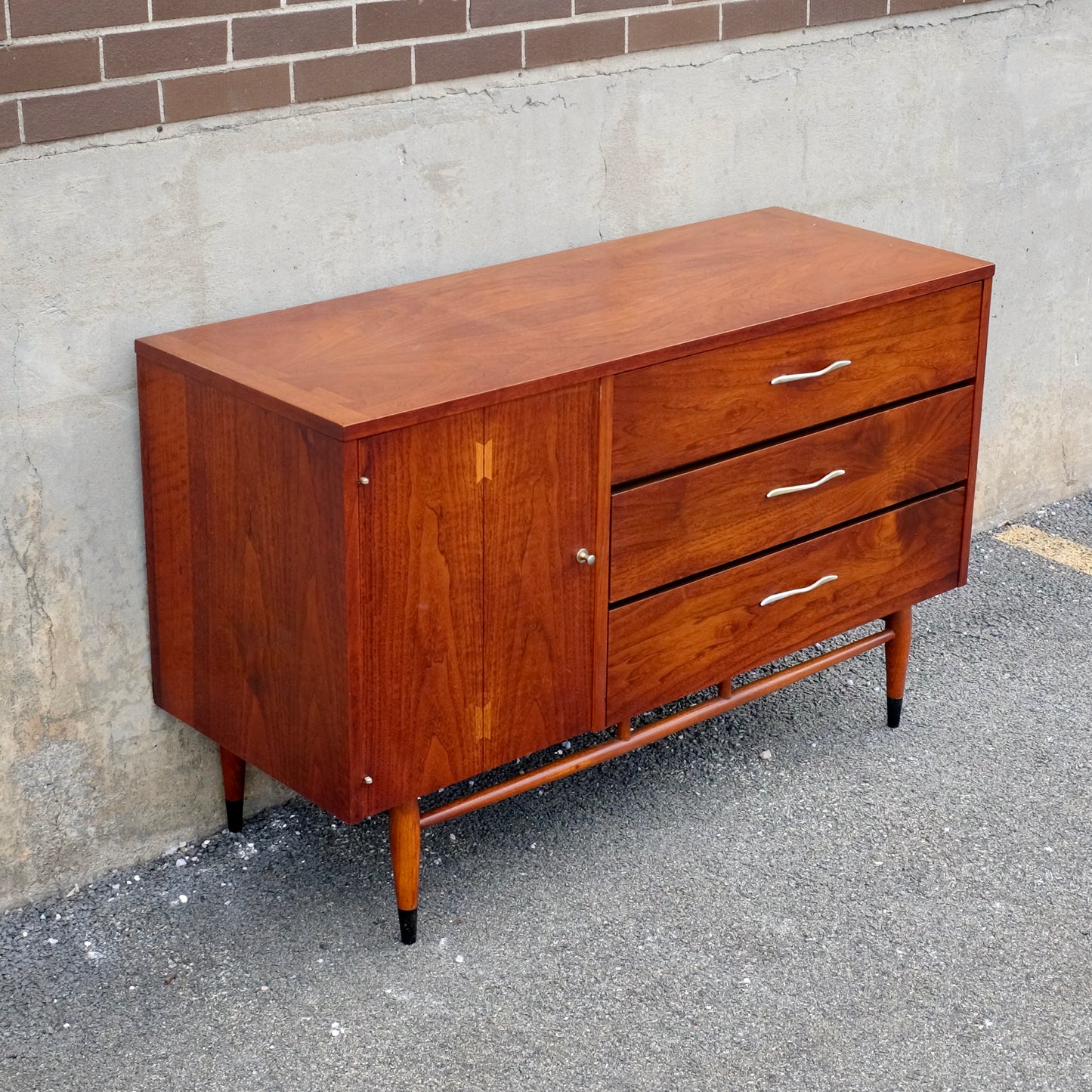 Lane Furniture "Acclaim" Walnut Credenza