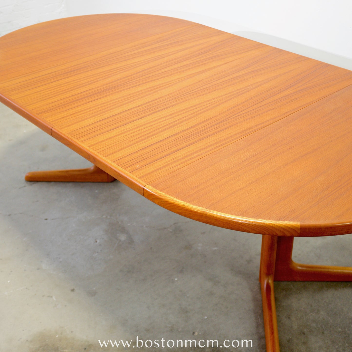 Skovby Møbler Teak Round Dining Table - #A44