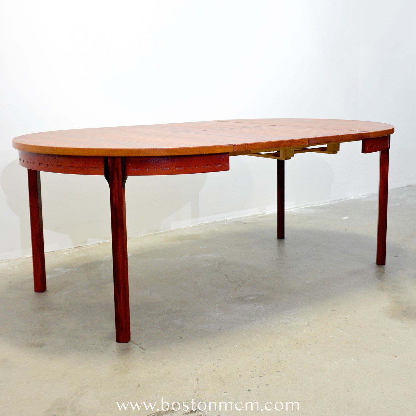 Troeds Bjärnum Rosewood "Rimbo" Dining Table Designed by Leif & Bengt Troedsson