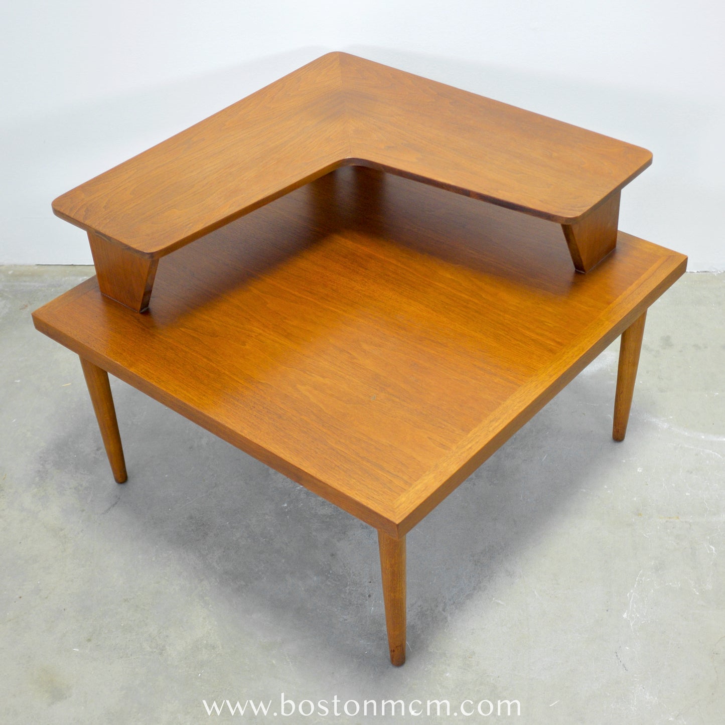 American of Martinsville "Accord" Corner Table with Shelf