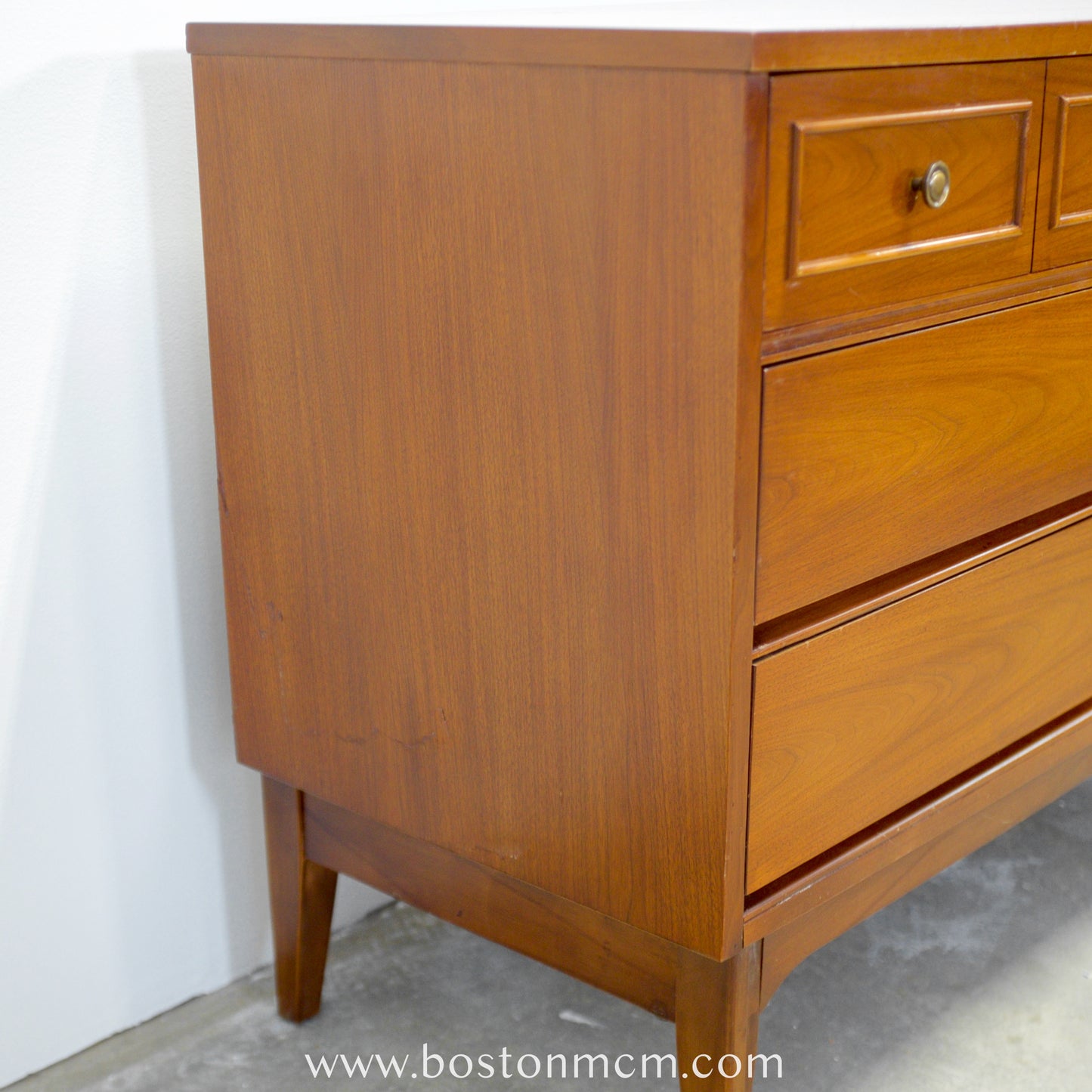 Dixie Furniture "Portfolio" Walnut 9 Drawer Dresser