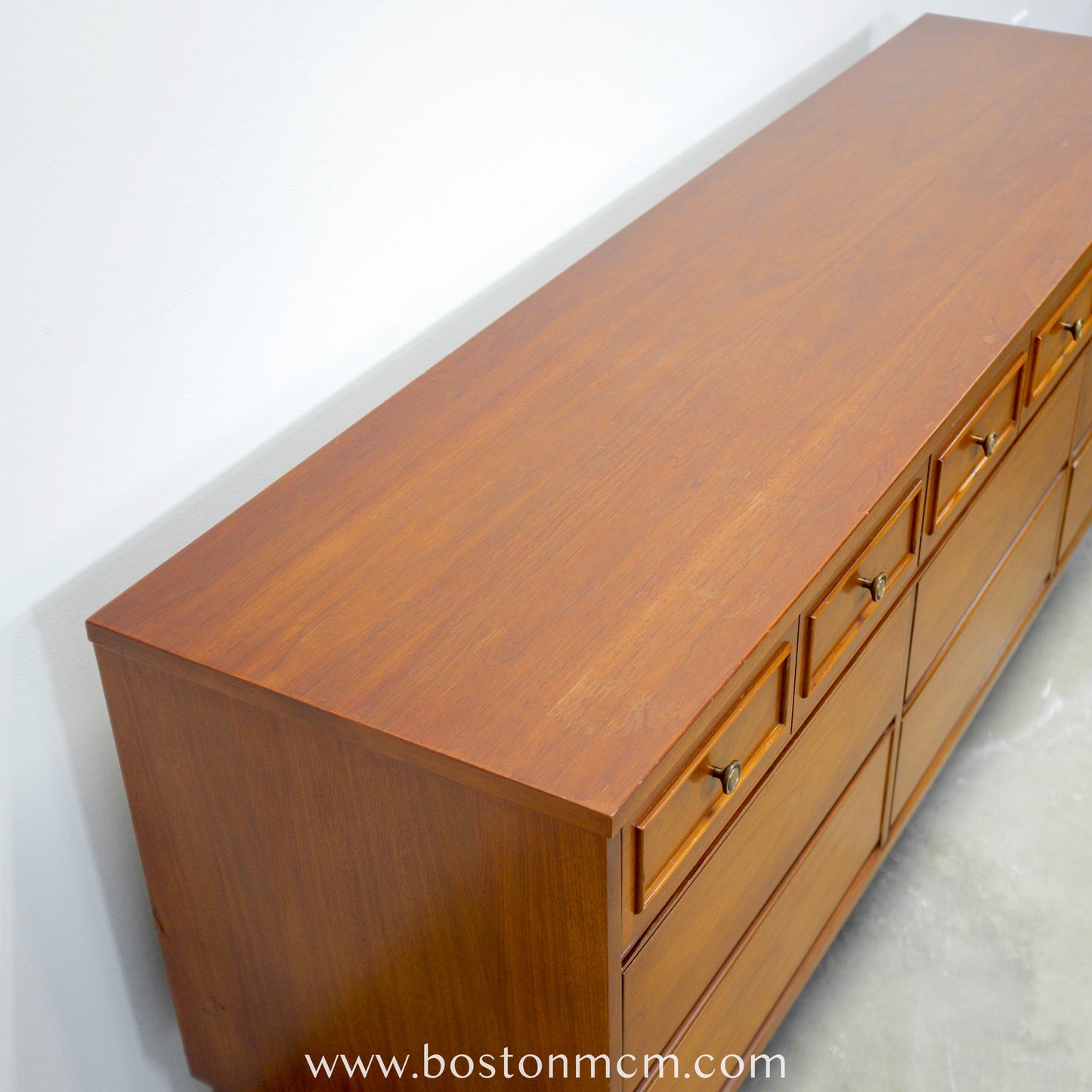 Dixie Furniture "Portfolio" Walnut 9 Drawer Dresser