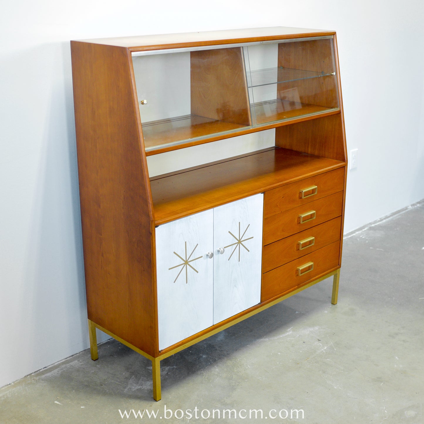 Drexel Furniture "Sun Coast" Cherry Hutch / China Cabinet