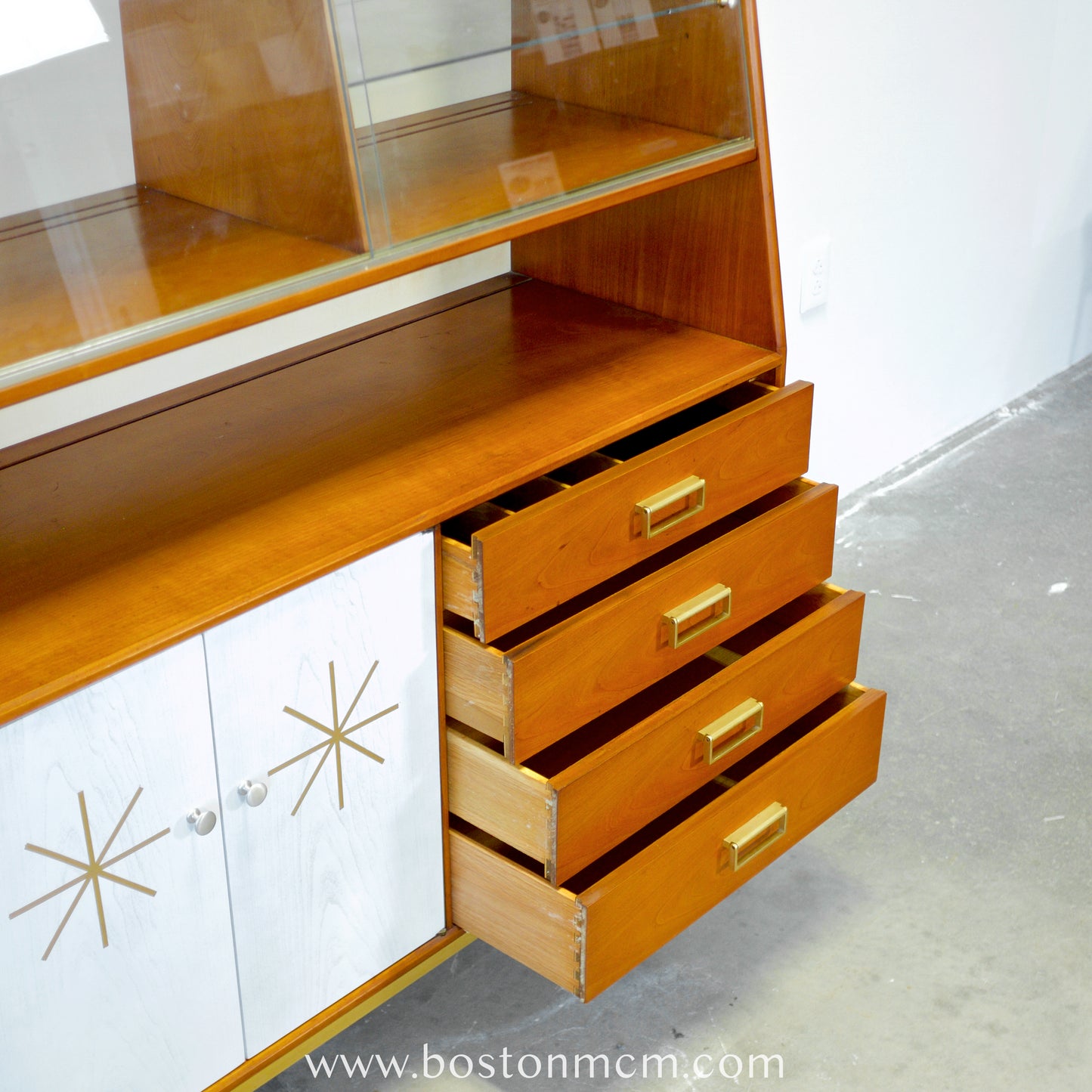 Drexel Furniture "Sun Coast" Cherry Hutch / China Cabinet