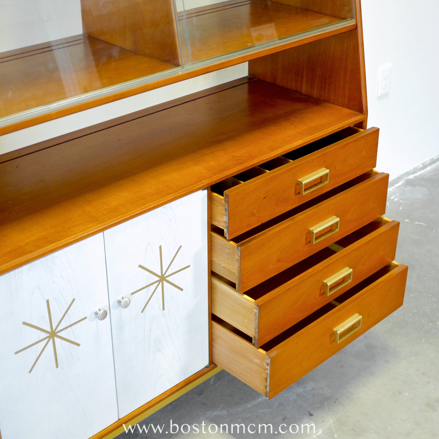 Drexel Furniture "Sun Coast" Cherry Hutch / China Cabinet