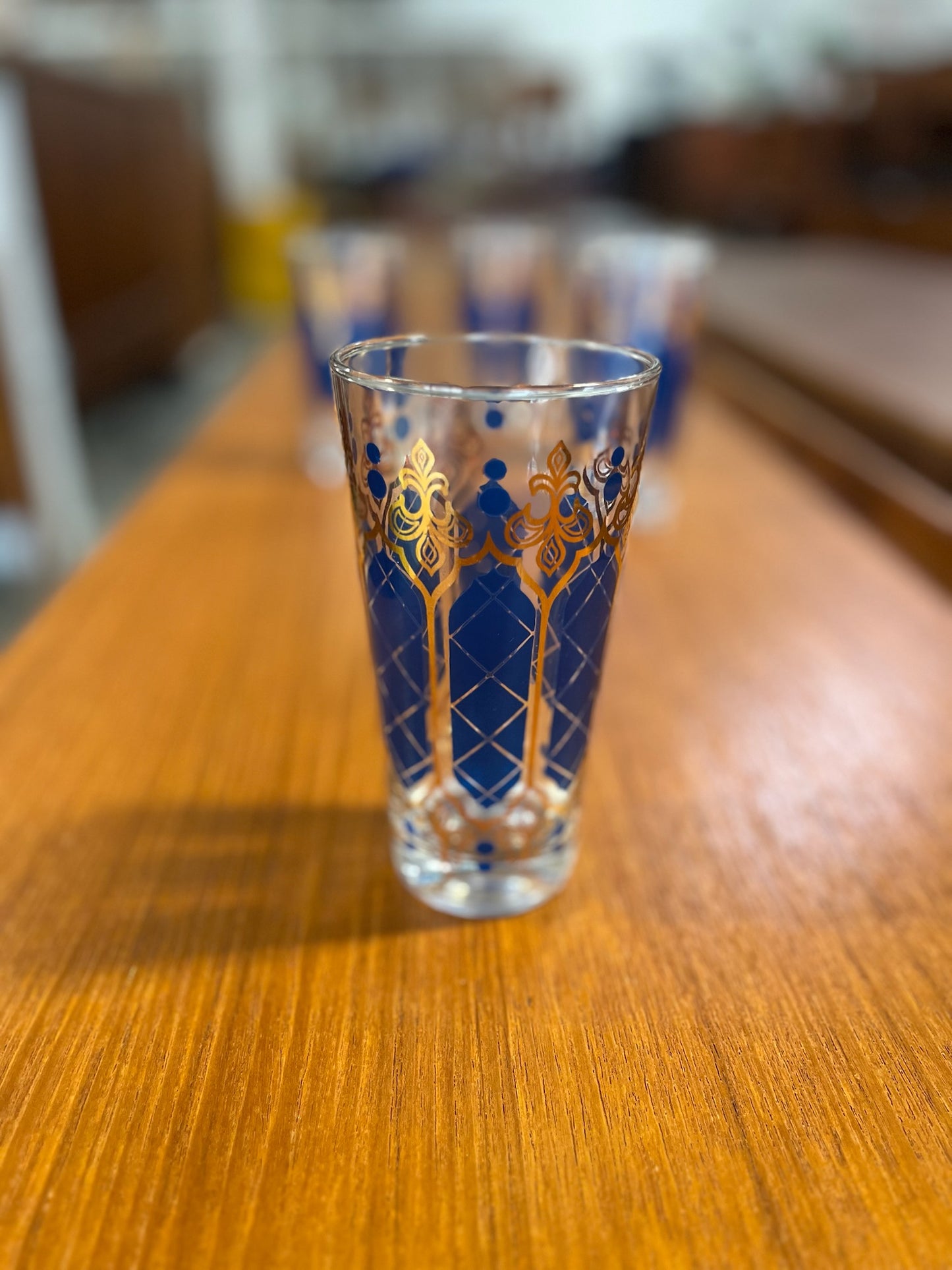Set of 5 Anchor Hocking “Fleur-de-Lis” Glasses / Tumblers