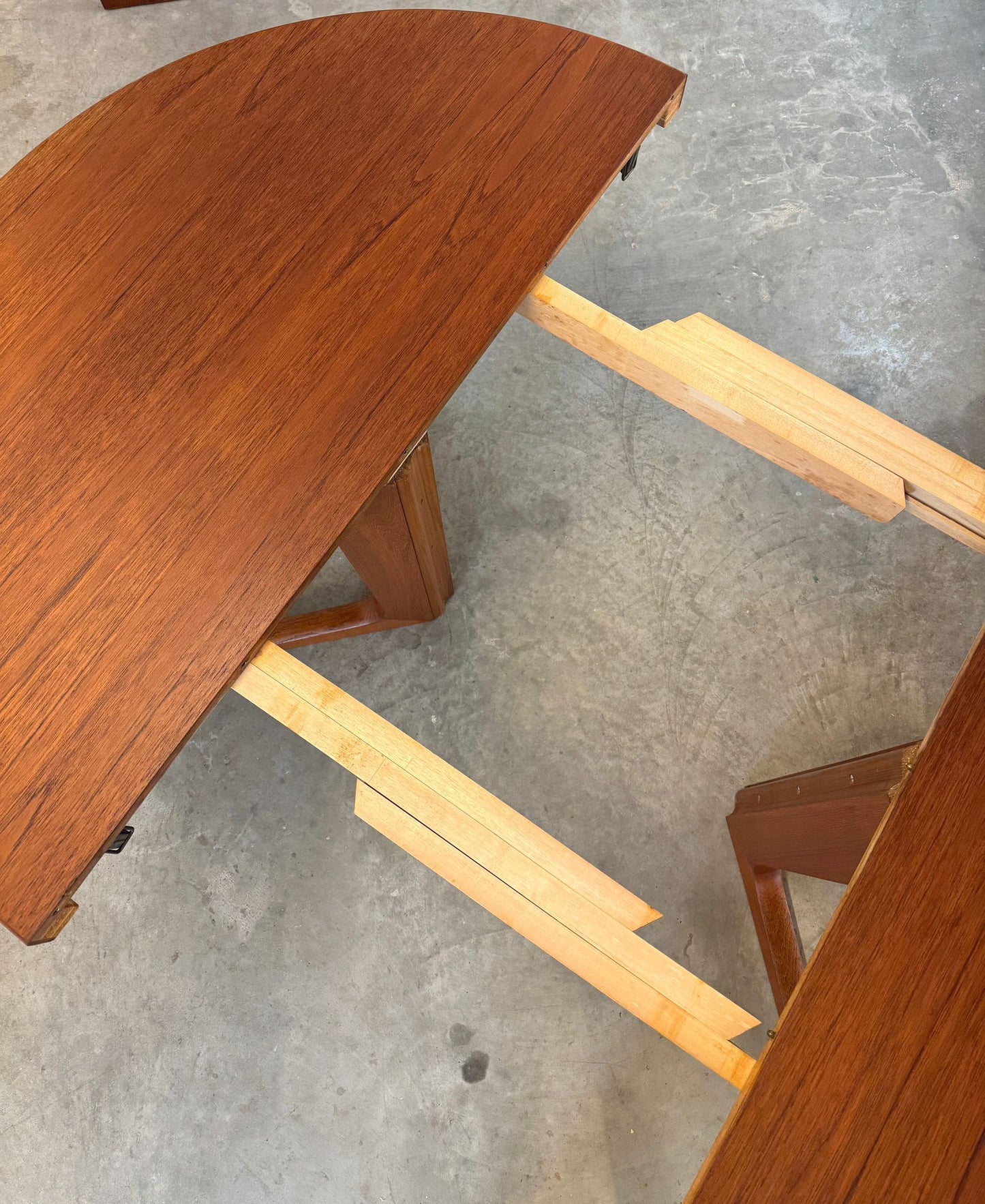 Schou Andersen Møbelfabrik Danish Teak Round Dining Table - #A1686 - Designed by Villy Schou Andersen