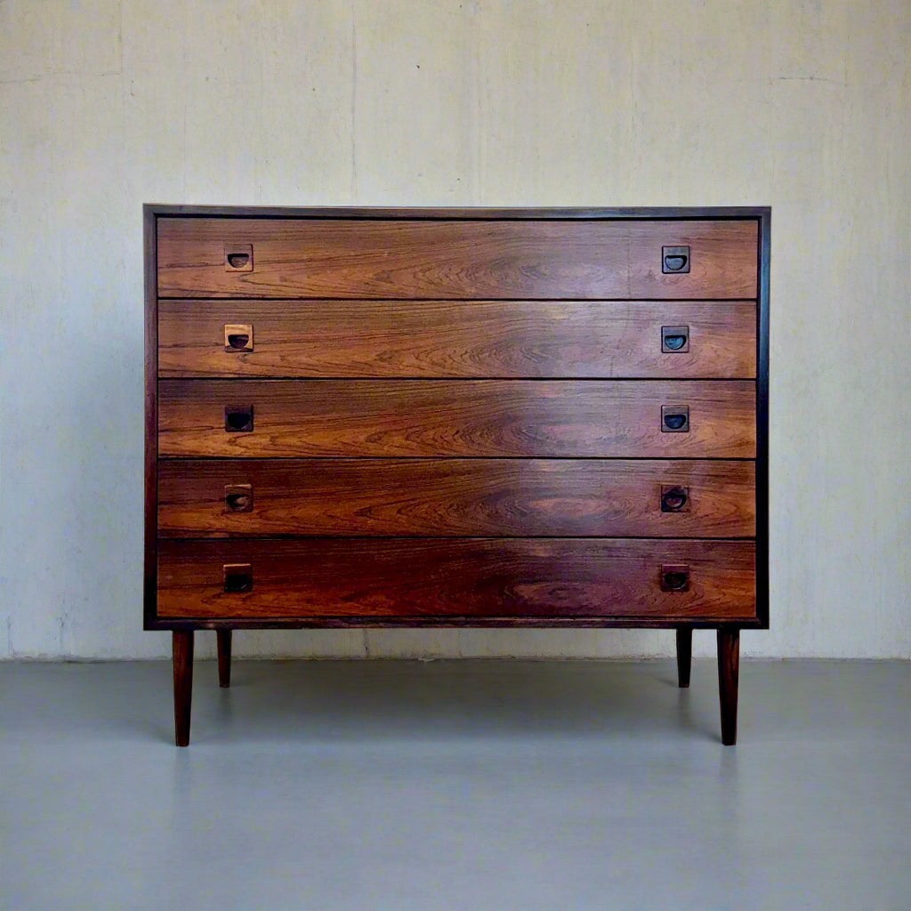 Brouer Møbelfabrik
5 Drawer Dresser in Rosewood Designed by Erik Brouer - #A1697