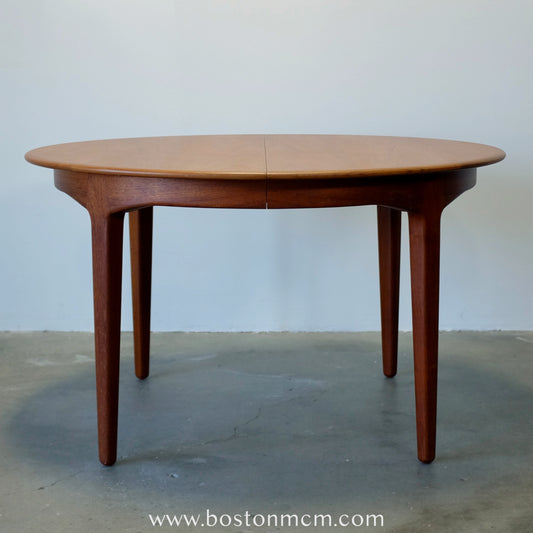 Sorø Stolefabrik Model #62 Danish Teak Round Round Dining Table Designed by Henning Kjærnulf - #A1665