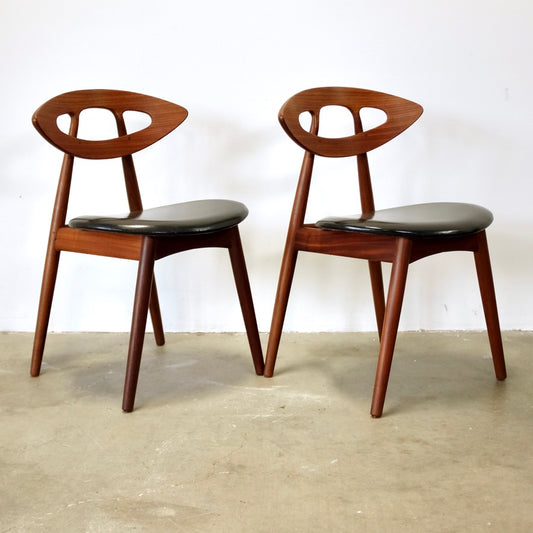 Ivan Gern Møbelfabrik Pair of Model #84 "Eye" Chairs Designed by Ejvind A. Johannson - #A2250