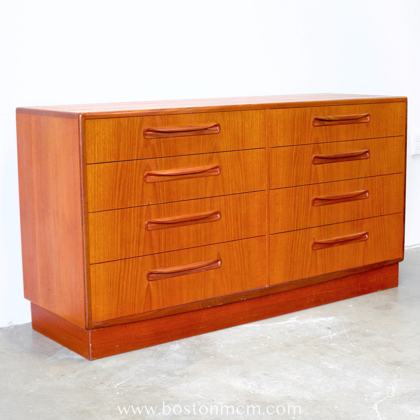 G-Plan "Fresco" Teak 8 Drawer Dresser / Chest of Drawers #B32