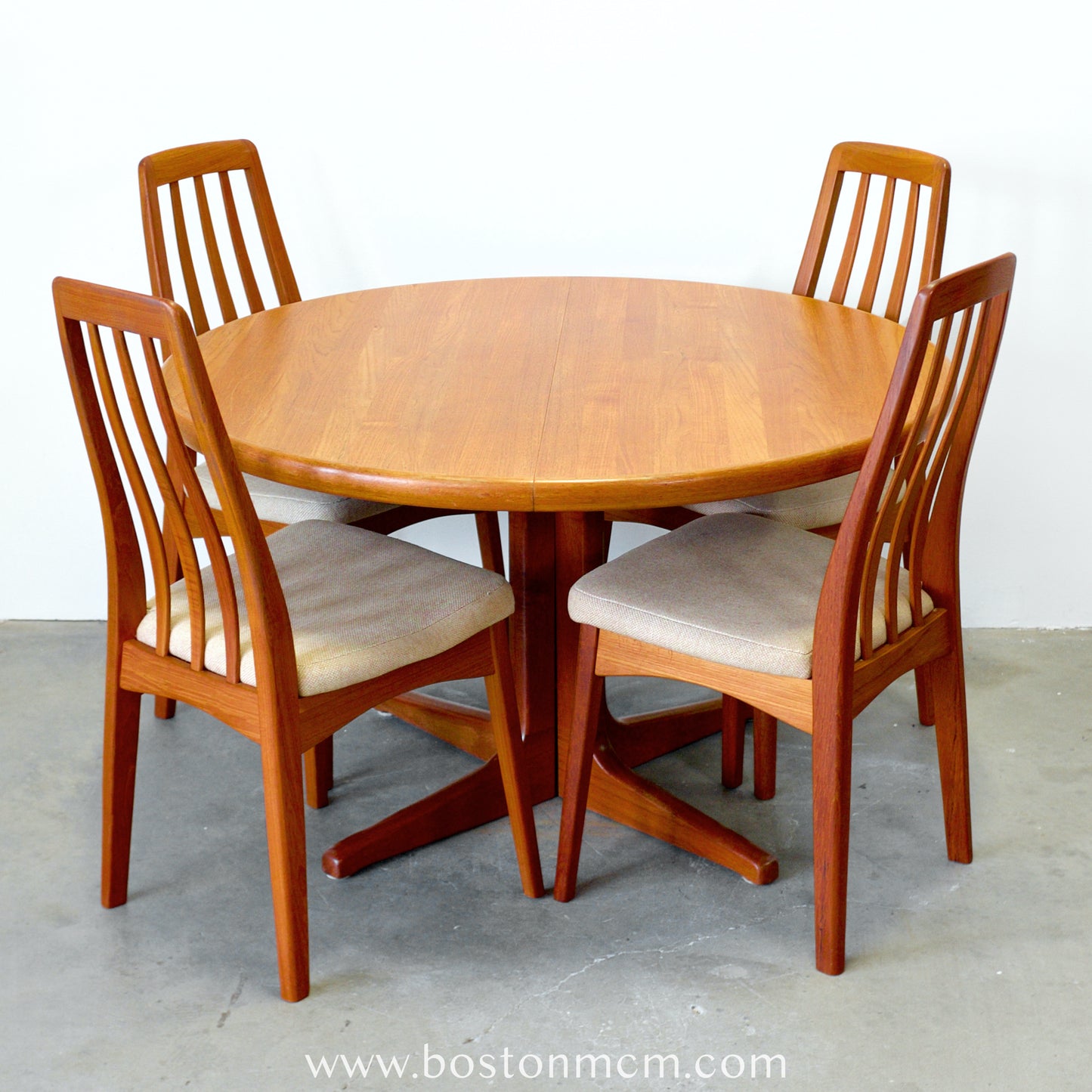 Danish Solid Teak Round Pedestal Dining Table - #A152