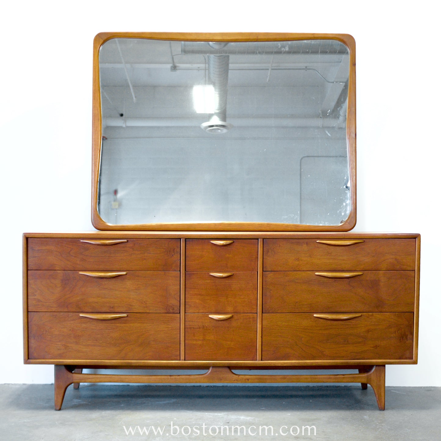 Lane "Perception" Walnut 9 Drawer Low Dresser - #A1670 - Designed by W Boston Mid Century Modern Lane "Perception" Walnut 9 Drawer Low Dresser - #A1670 - Designed by W Boston Mid Century Modern