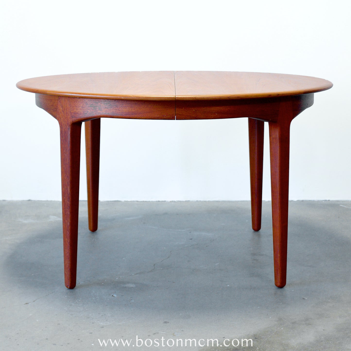 Sorø Stolefabrik Model #62 Danish Teak Round Dining Table with 4 Leaves Designed by Henning Kjærnulf - #A1665