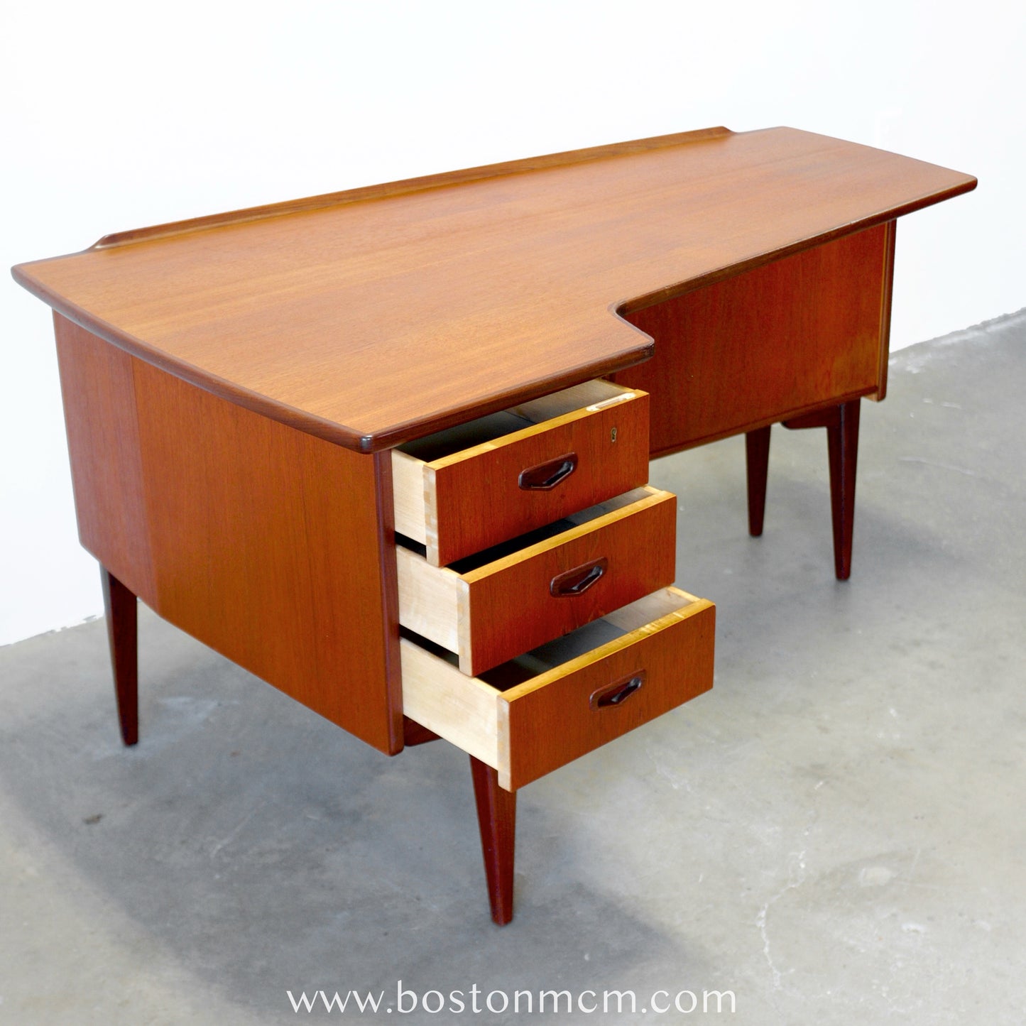 Lelångs Möbelfabrik Swedish Teak Boomerang Desk - #A1518- Designed by Goren Strand