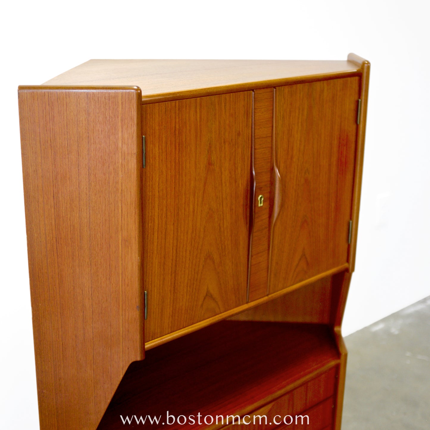 Omann Jun. Møbelfabrik Teak Corner Cabinet with Bar - #A1806