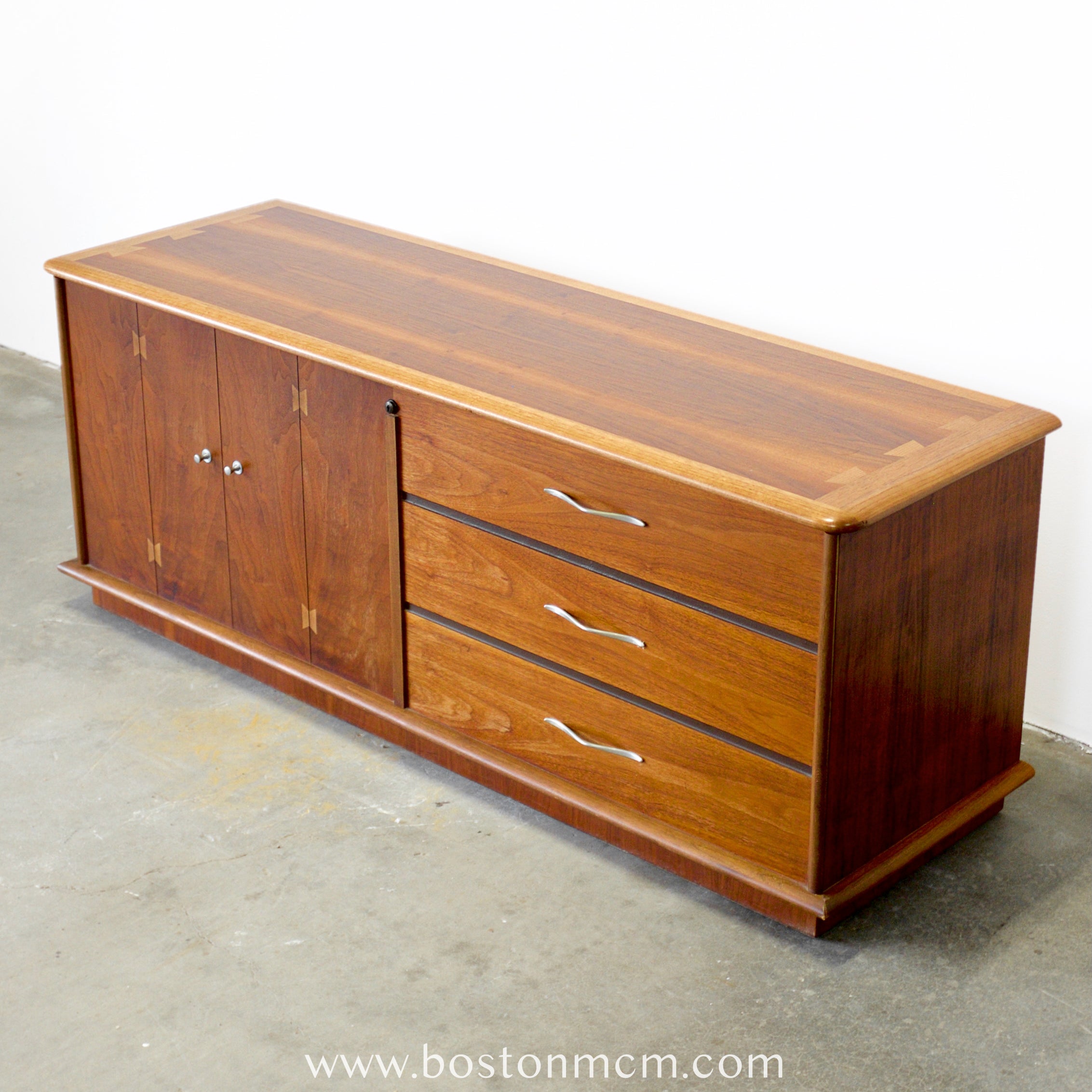 最終値下　FILM Bed side chest 1960s Lane “Acclaim” Cedar Blanket Chest - #A1709 – Boston Mid Century