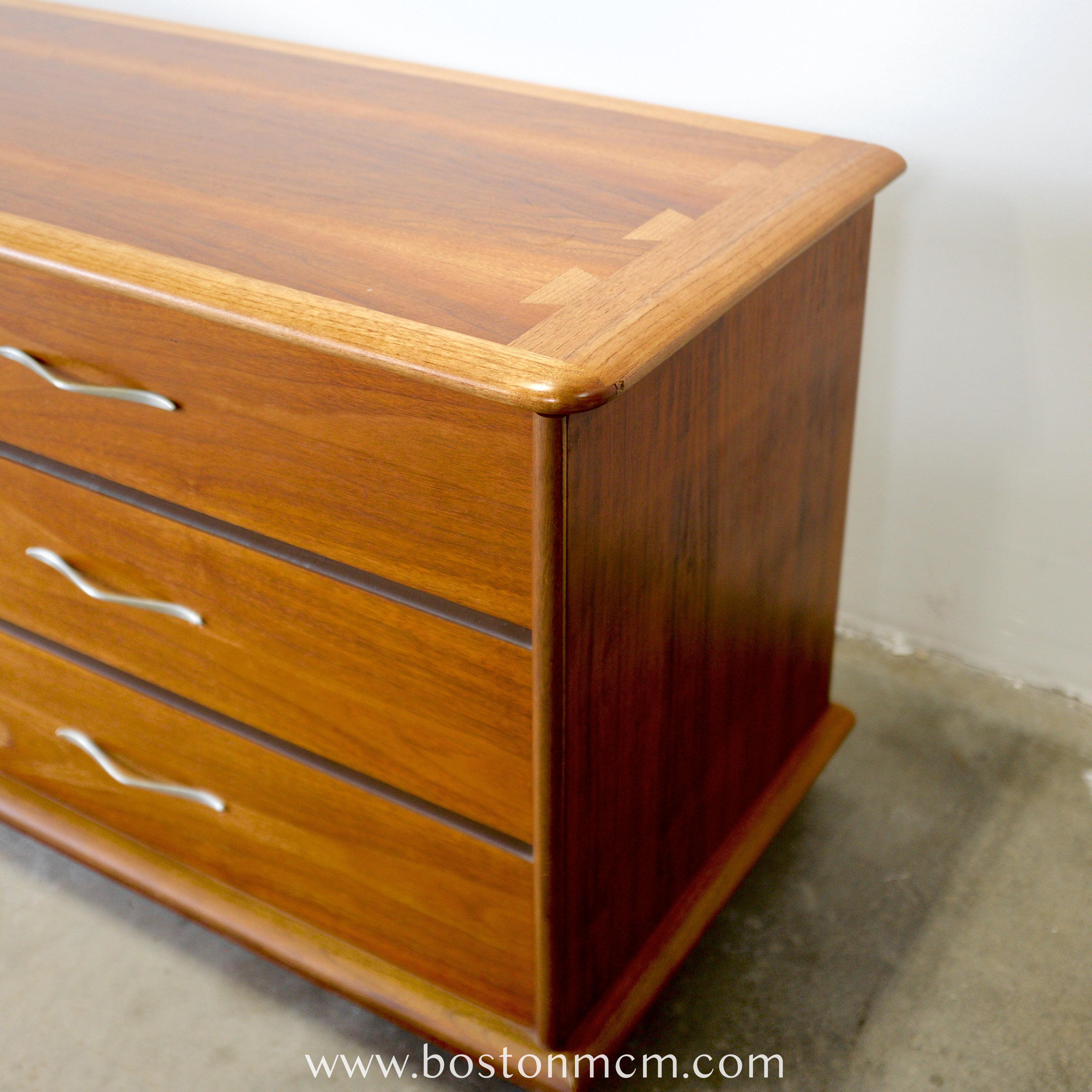 Lane “Acclaim” Cedar Blanket Chest - #A1709 – Boston Mid Century