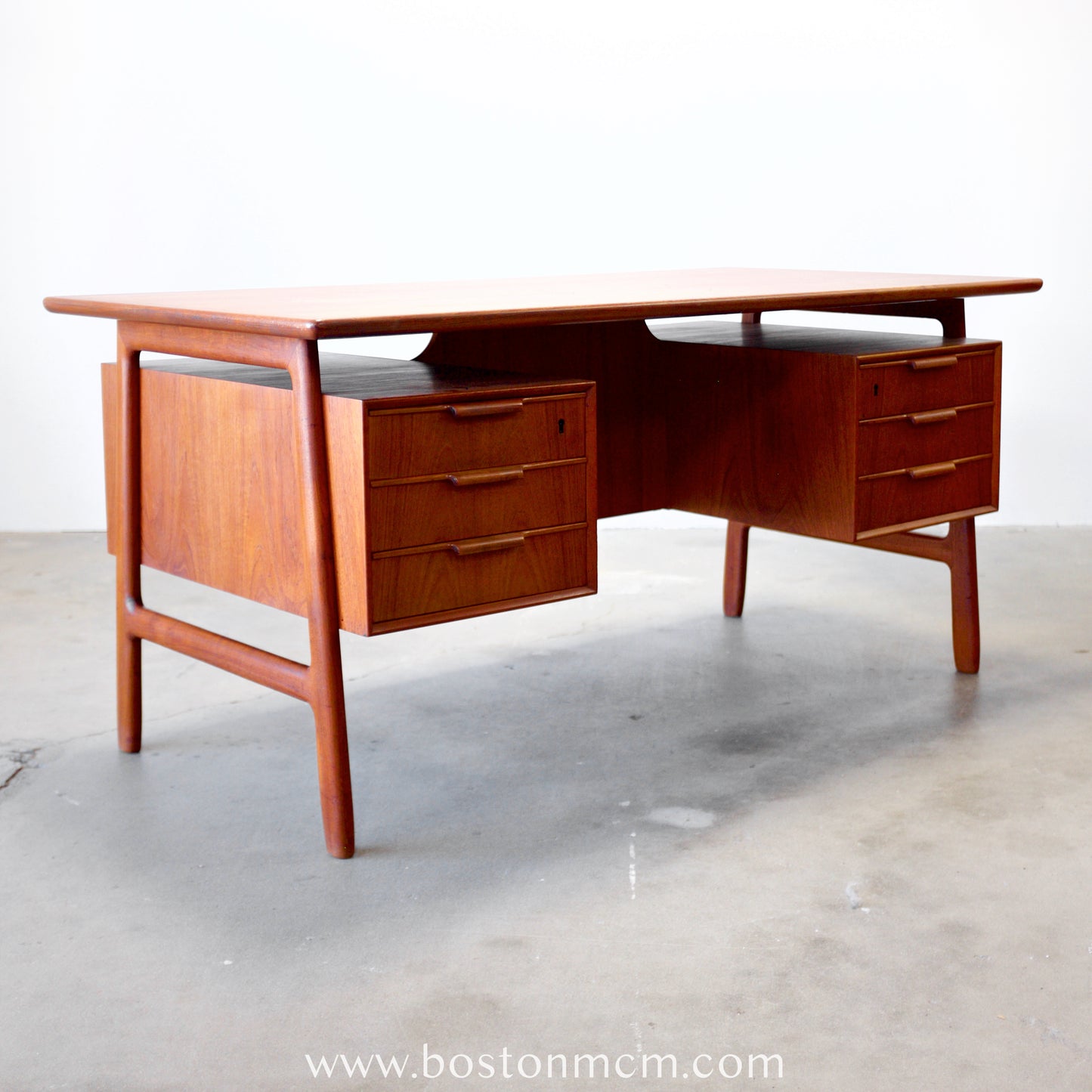 Omann Jun. Møbelfabrik Desk Model 75 Designed by Gunni Omann - #A1523