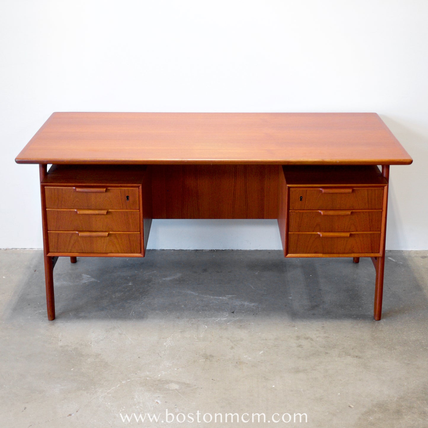 Omann Jun. Møbelfabrik Desk Model 75 Designed by Gunni Omann - #A1523