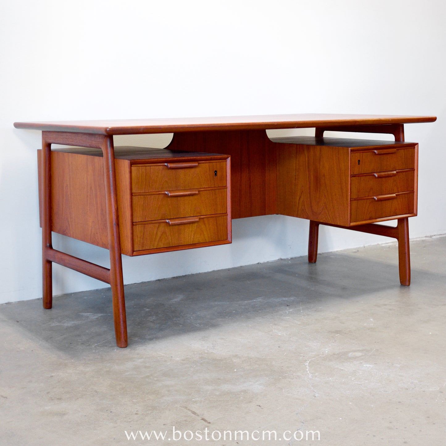 Omann Jun. Møbelfabrik Desk Model 75 Designed by Gunni Omann - #A1523