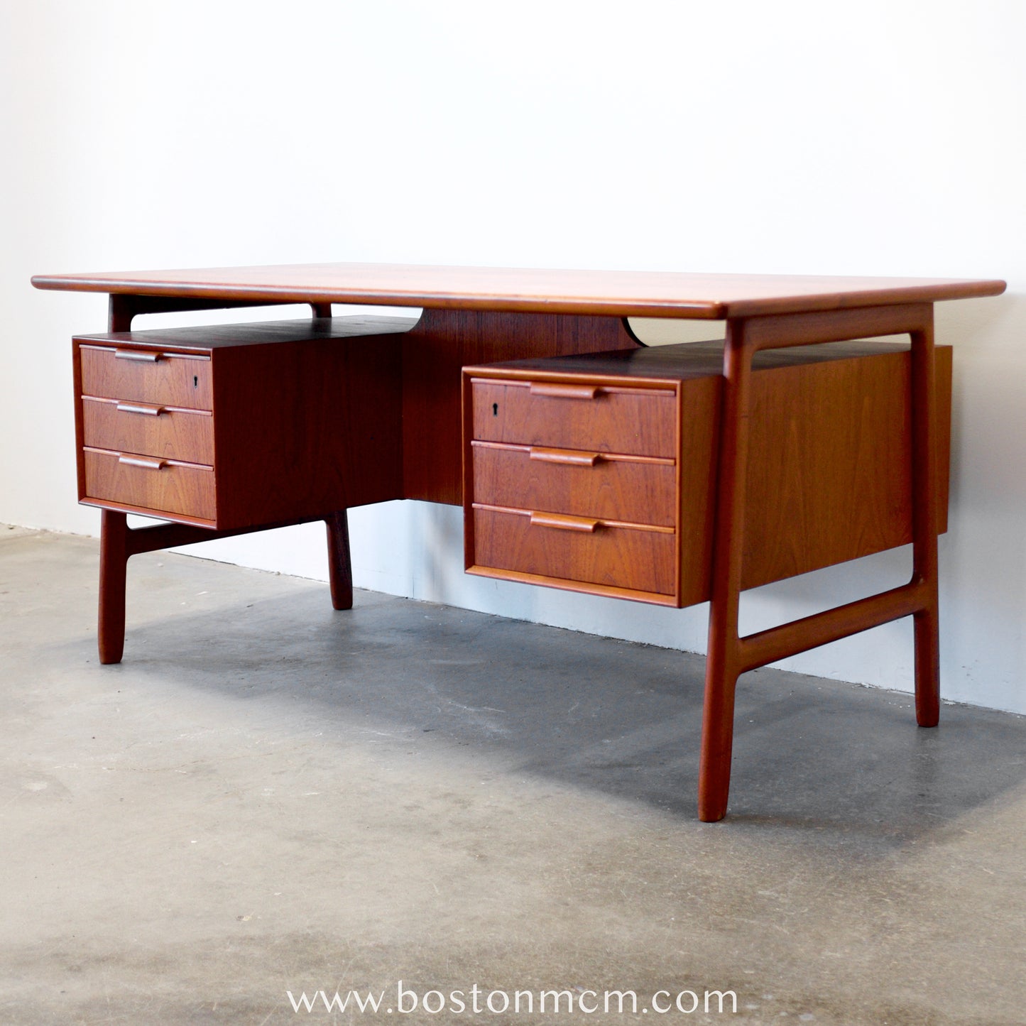 Omann Jun. Møbelfabrik Desk Model 75 Designed by Gunni Omann - #A1523