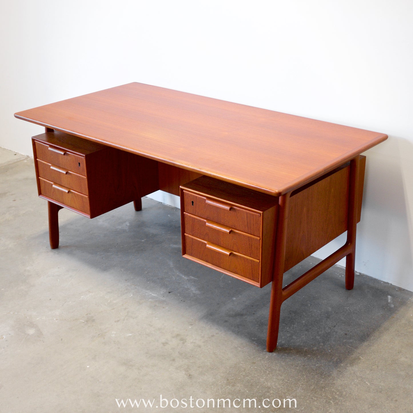 Omann Jun. Møbelfabrik Desk Model 75 Designed by Gunni Omann - #A1523