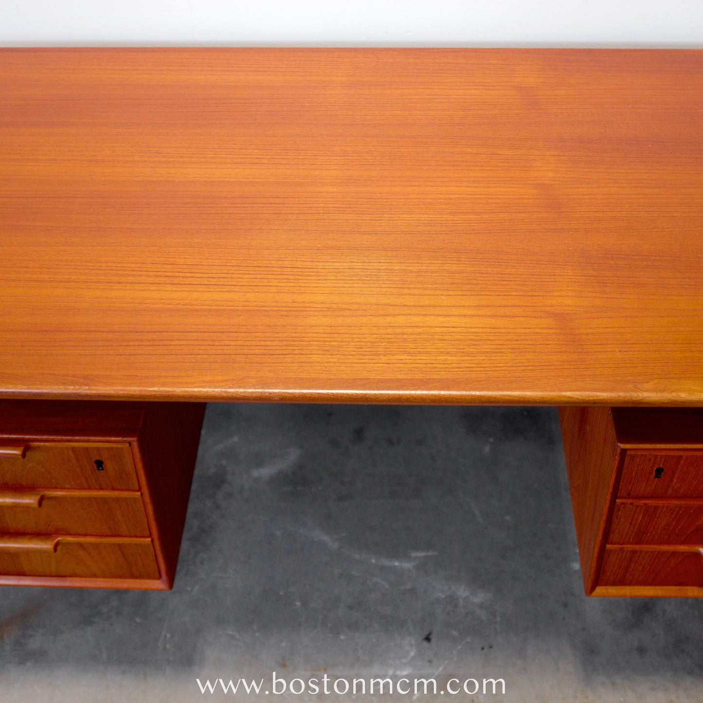 Omann Jun. Møbelfabrik Desk Model 75 Designed by Gunni Omann - #A1523