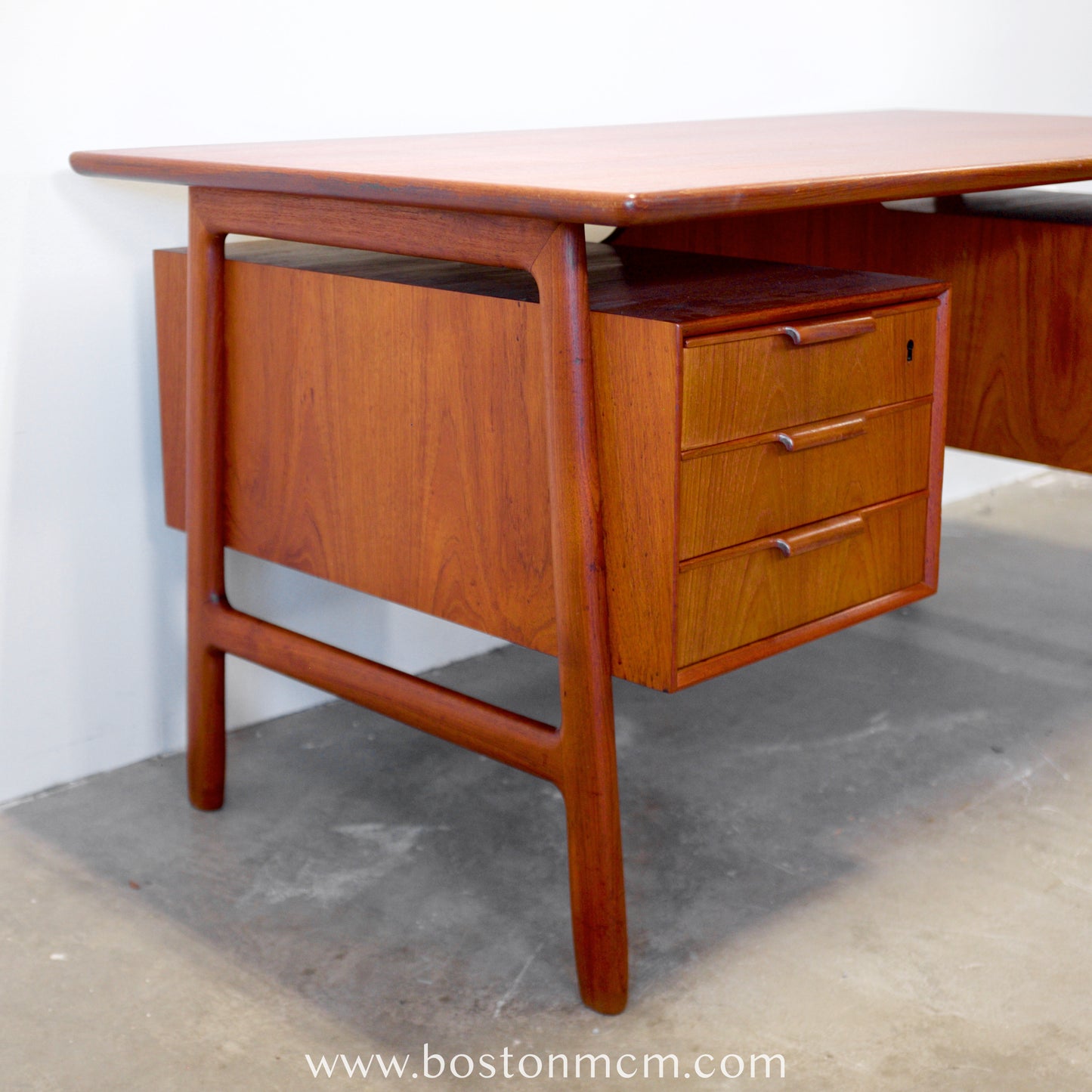 Omann Jun. Møbelfabrik Desk Model 75 Designed by Gunni Omann - #A1523