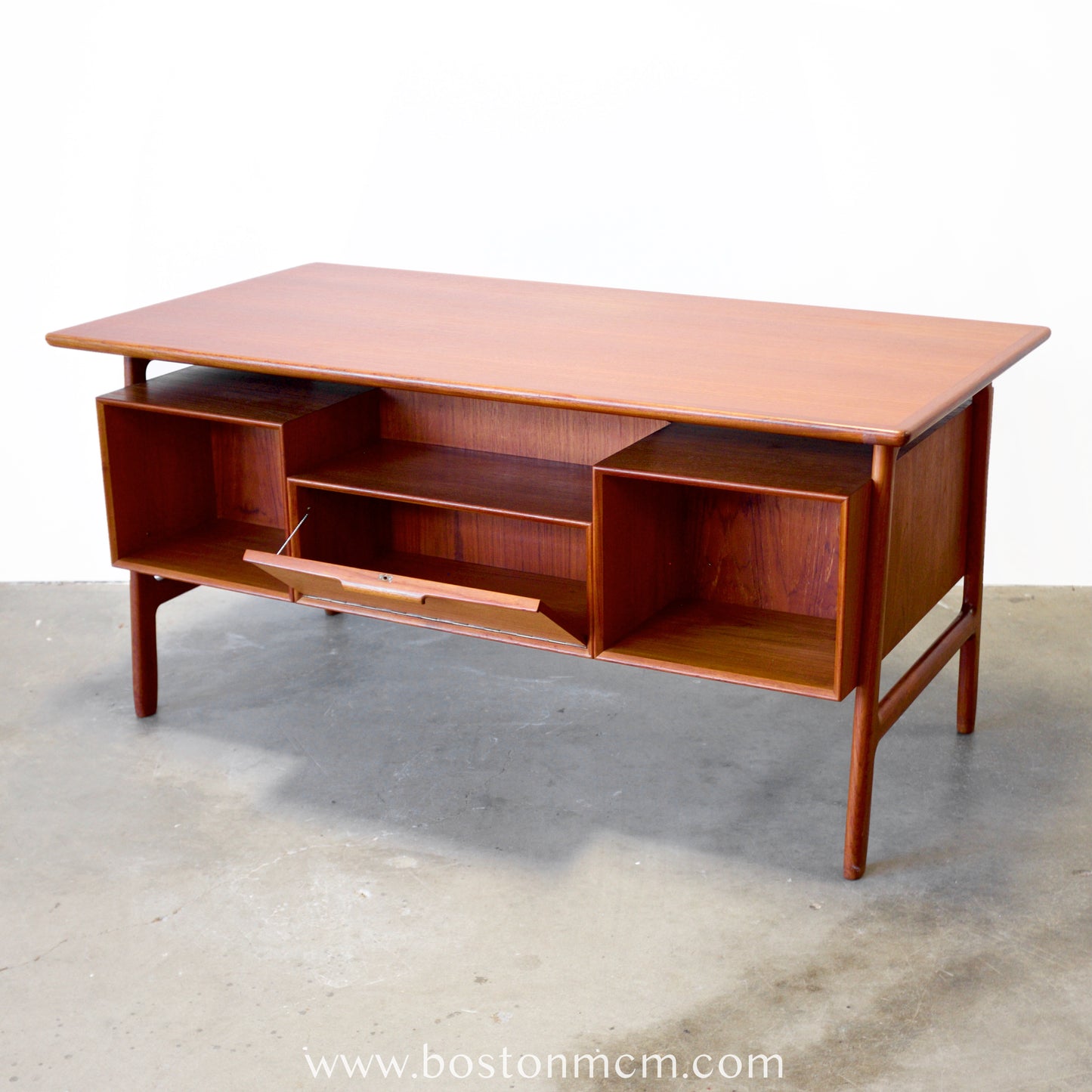 Omann Jun. Møbelfabrik Desk Model 75 Designed by Gunni Omann - #A1523