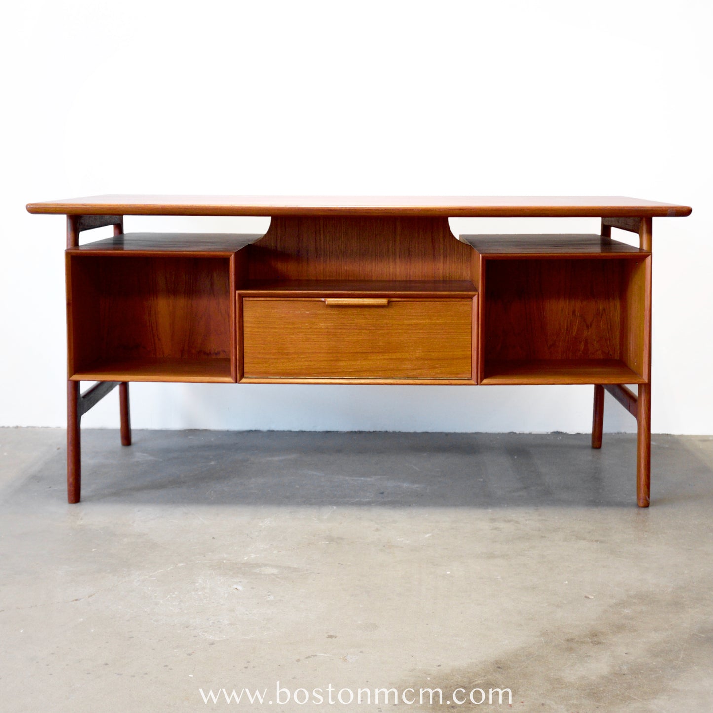 Omann Jun. Møbelfabrik Desk Model 75 Designed by Gunni Omann - #A1523