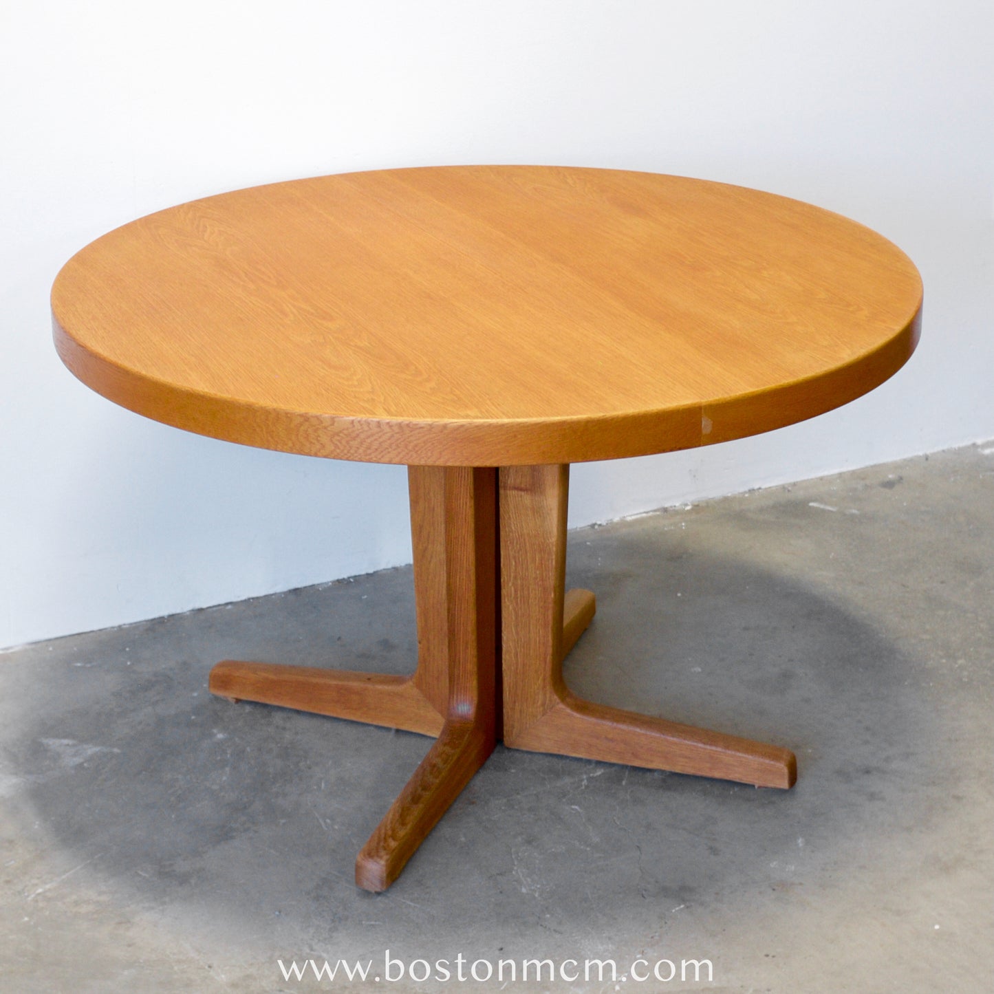 Skovby Møbelfabrik Round Dining Table - #A1534