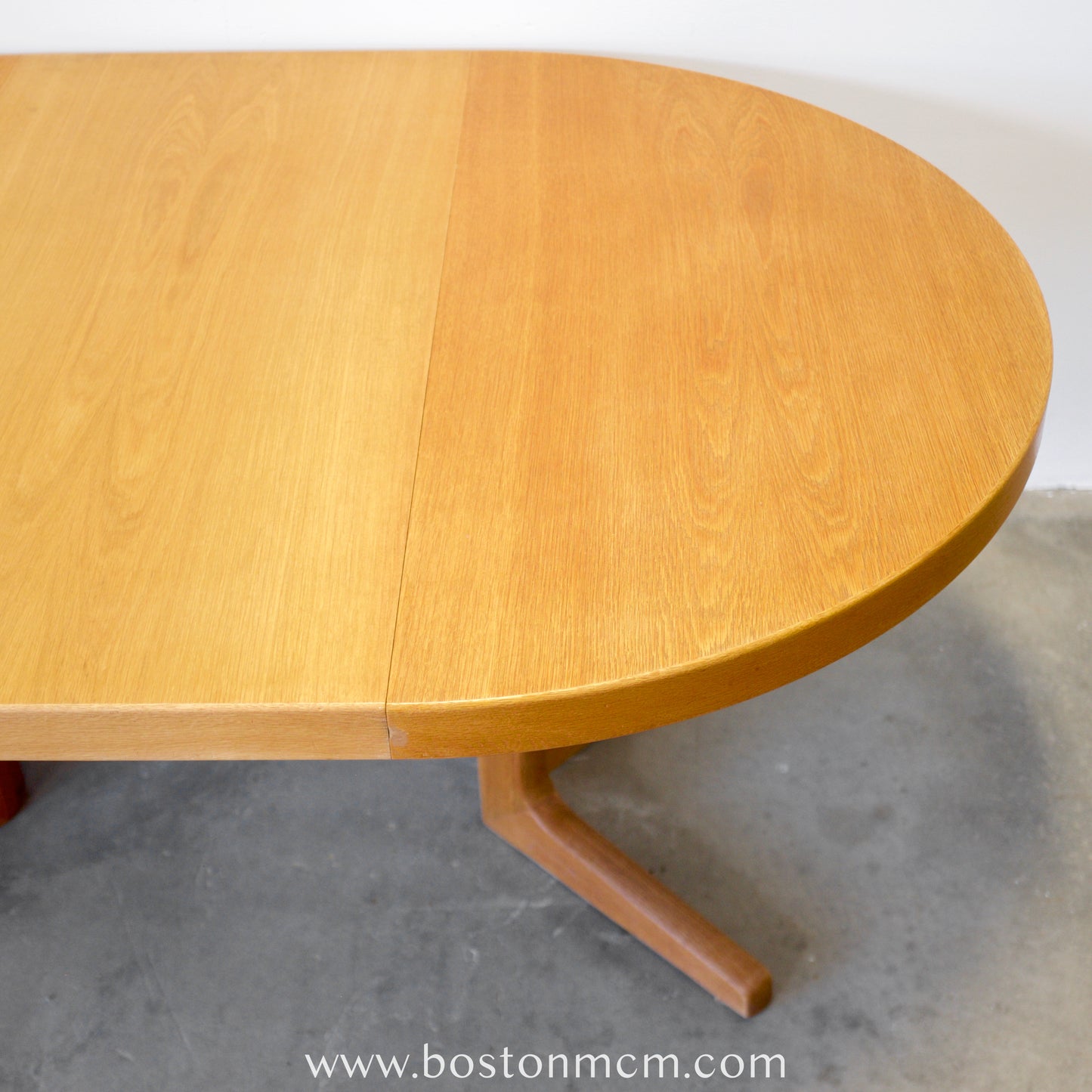Skovby Møbelfabrik Round Dining Table - #A1534